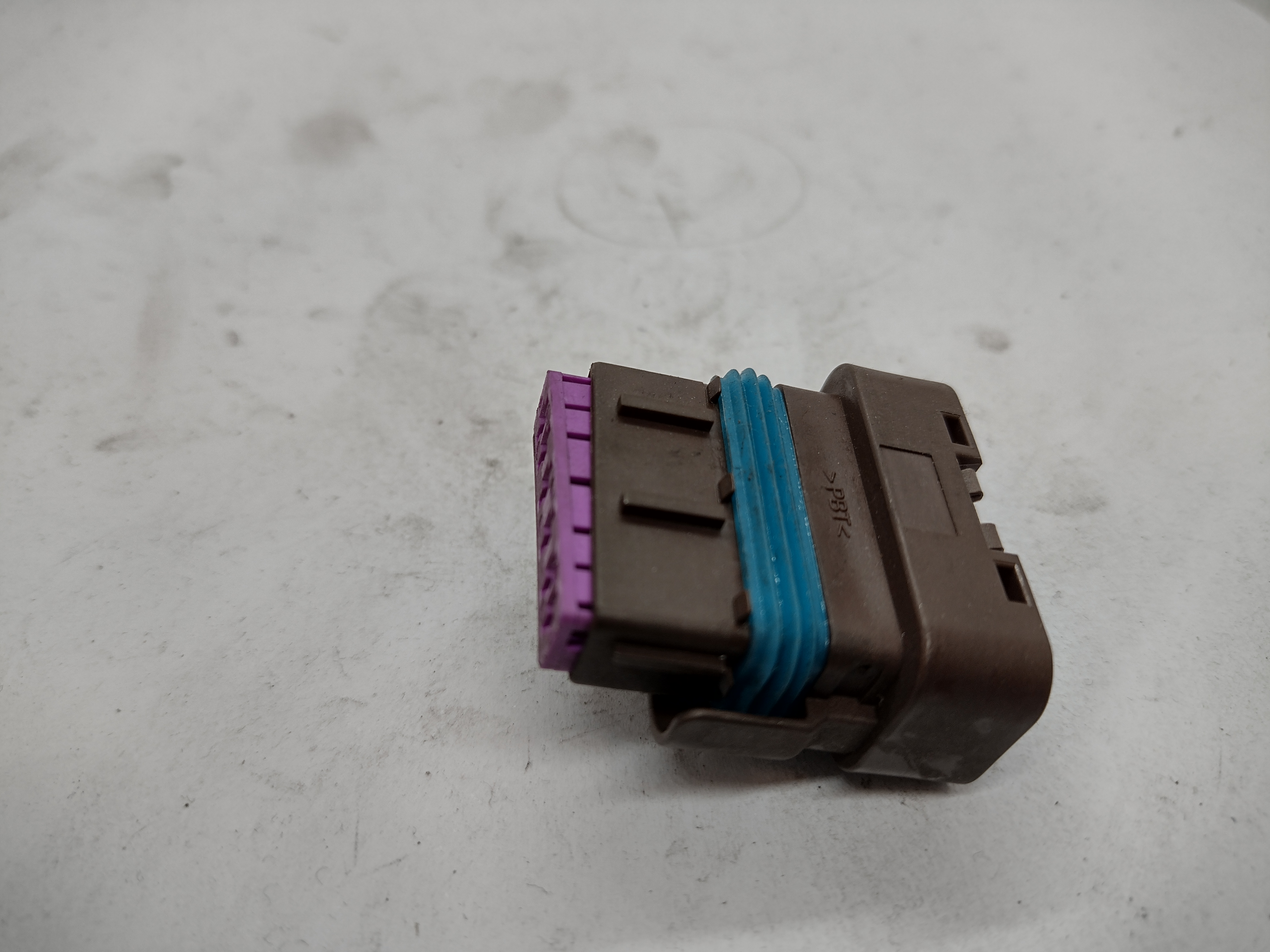 Peugeot / Citroen Steckergehäuse 6541LR NEU NOS NEW OEM 