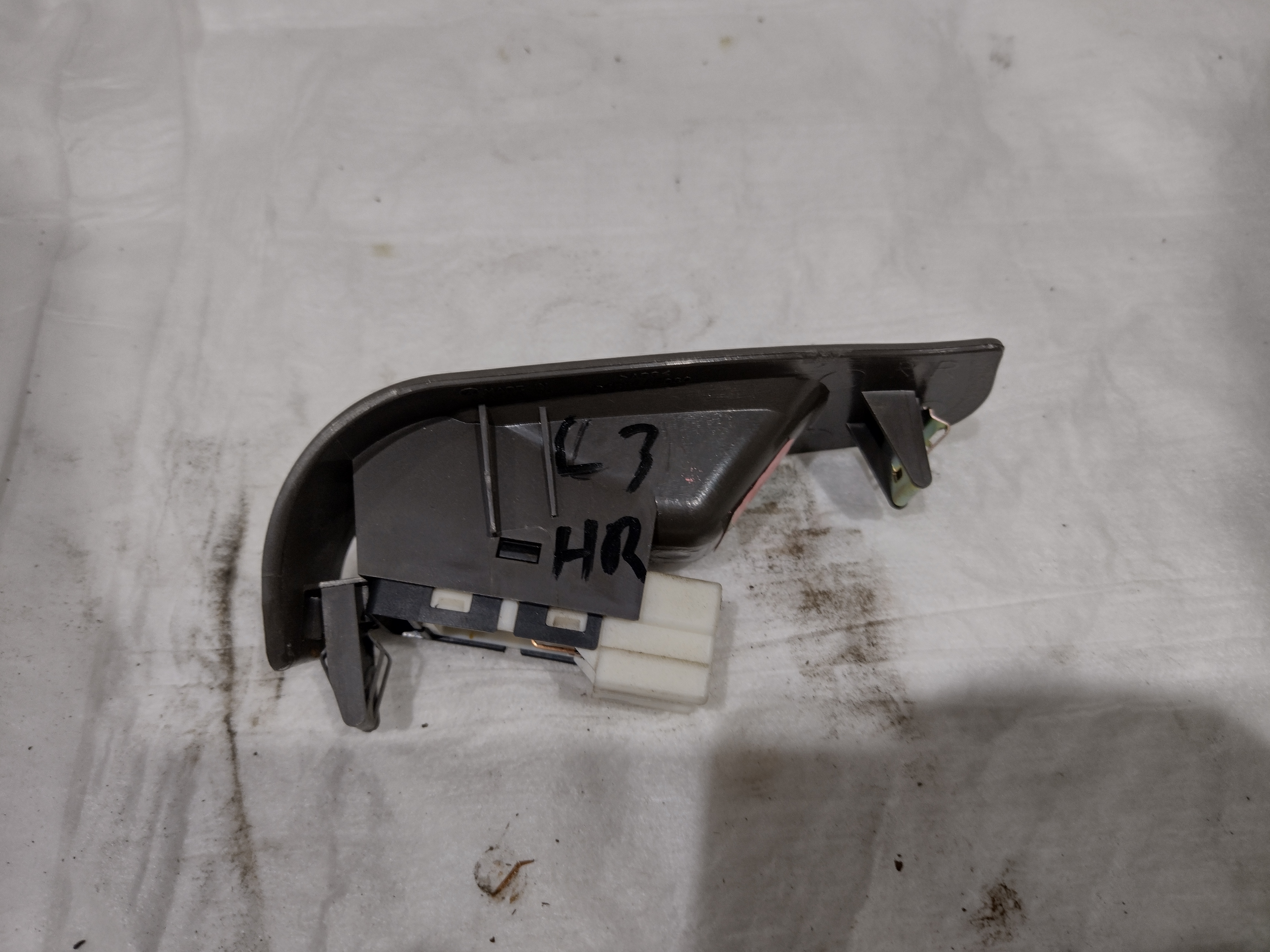 Schalter Fensterheber hinten rechts in Beige für Subaru Legacy 3 BE BH und Outback BE BH