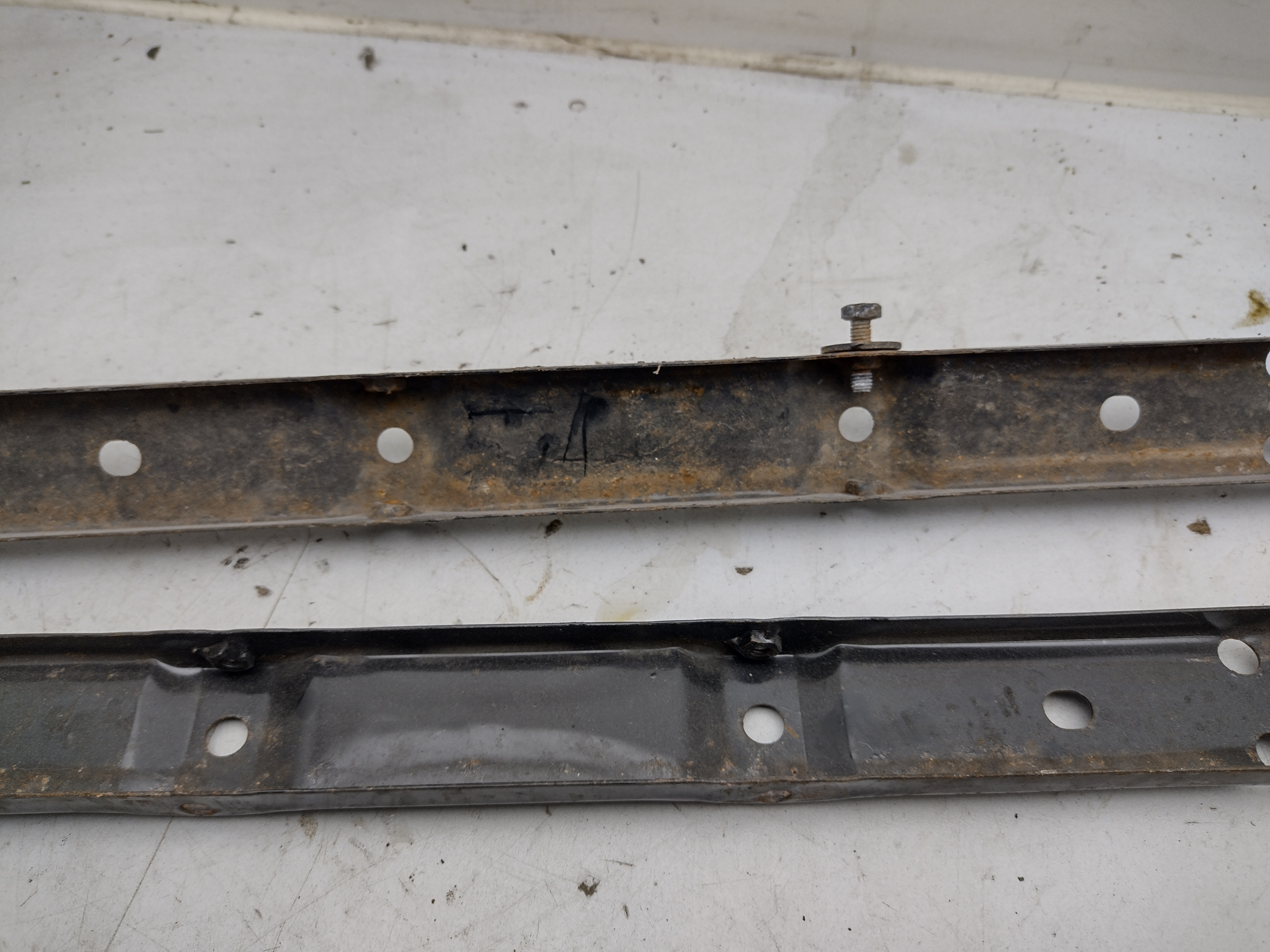 Kühlerhalte-Bleche für Subaru Impreza GC GF GT WRX STI