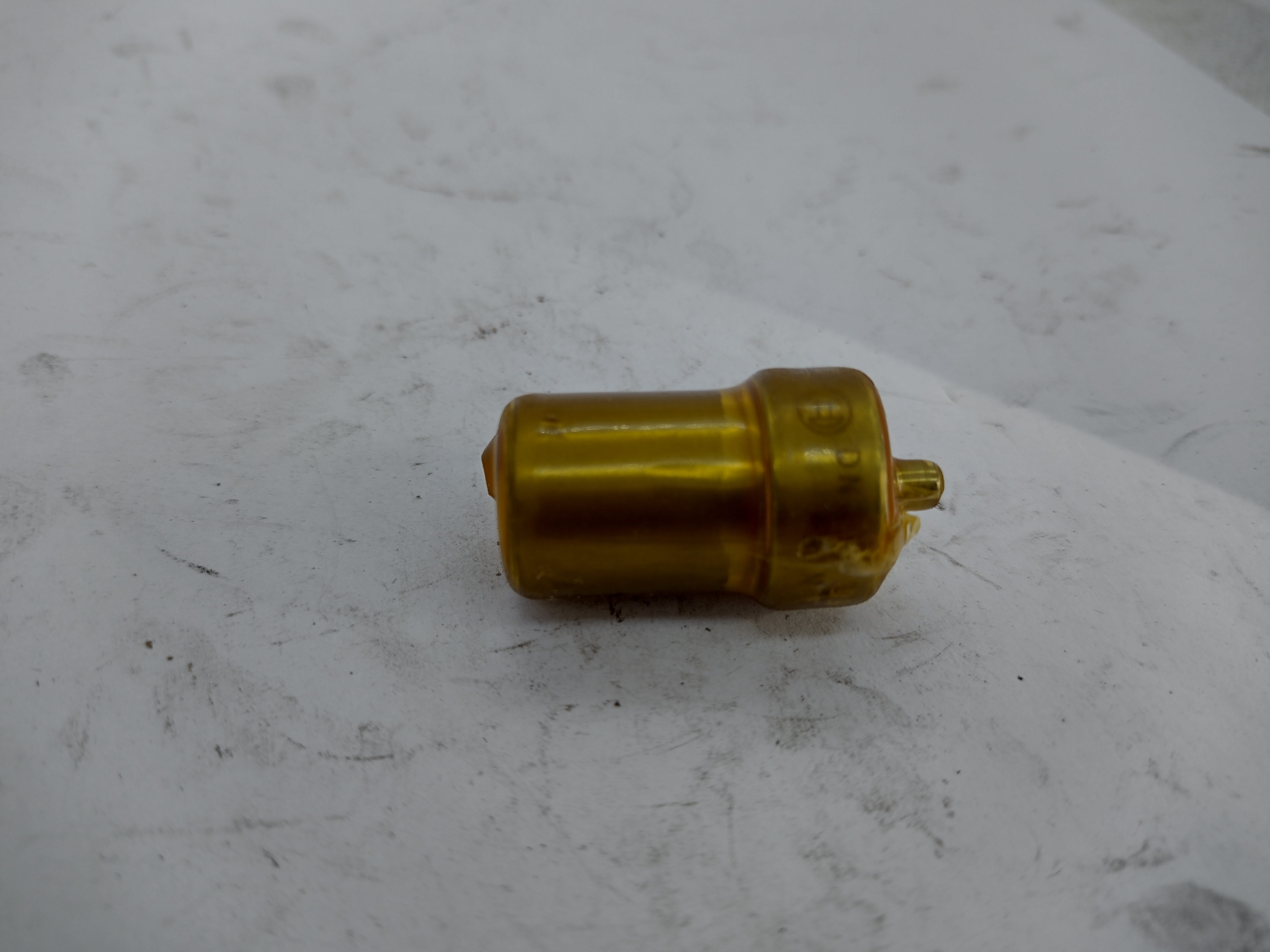 Peugeot / Citroen Einspritzdüse 198495 NEU NOS NEW OEM
