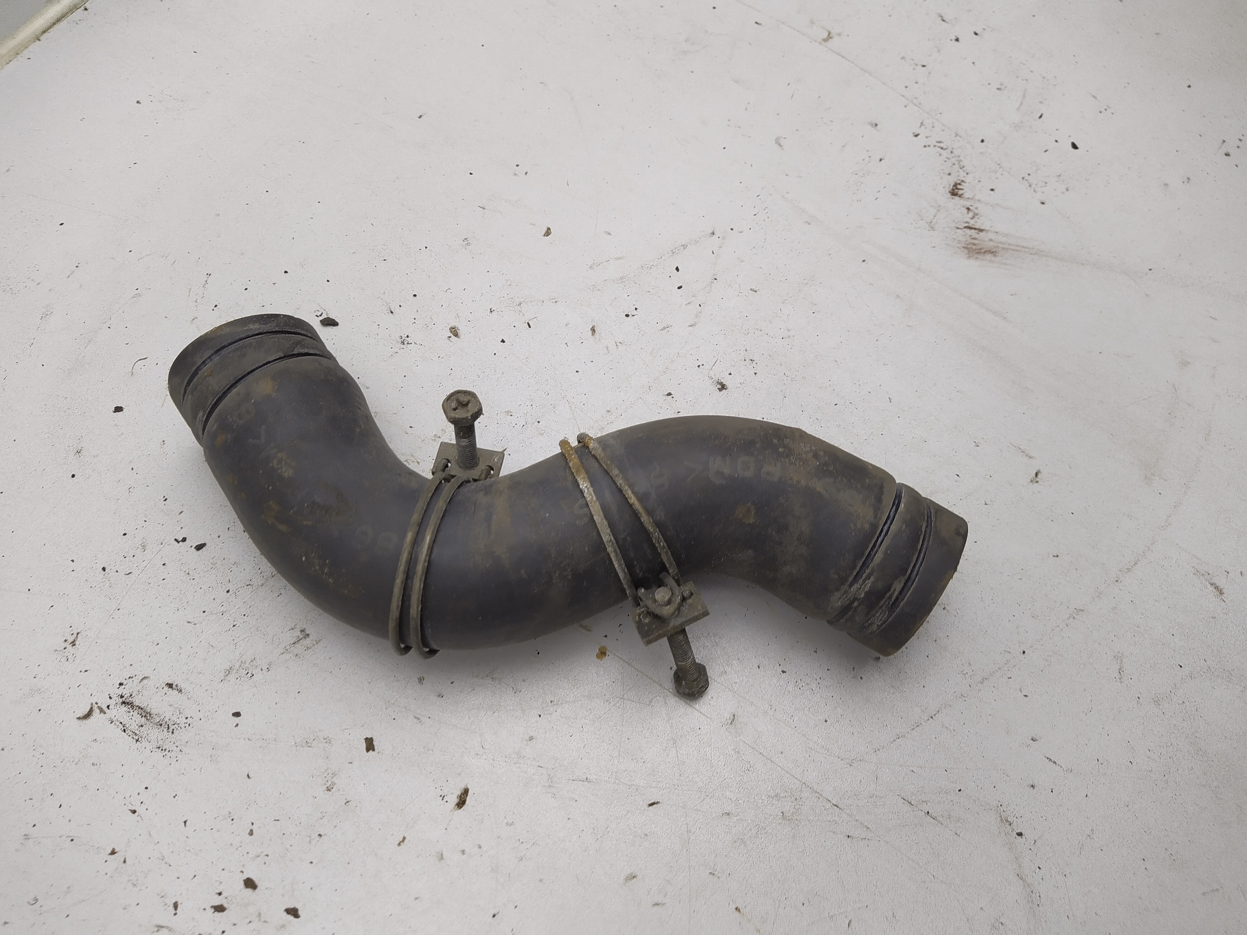 Oberer Kühlwasserschlauch von Subaru Impreza GC GF