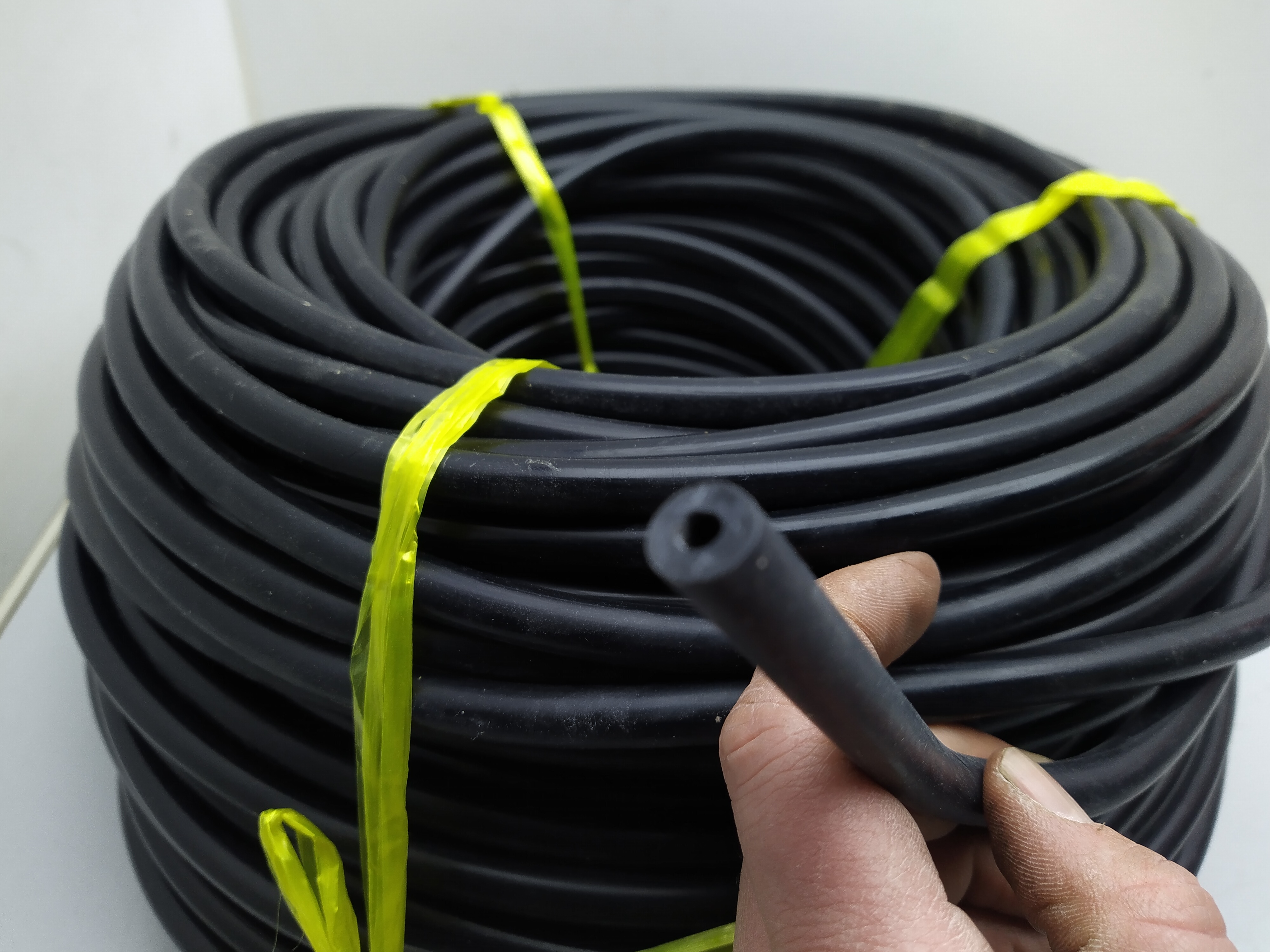 Silikon Unterdruckschlauch 4mm, schwarz