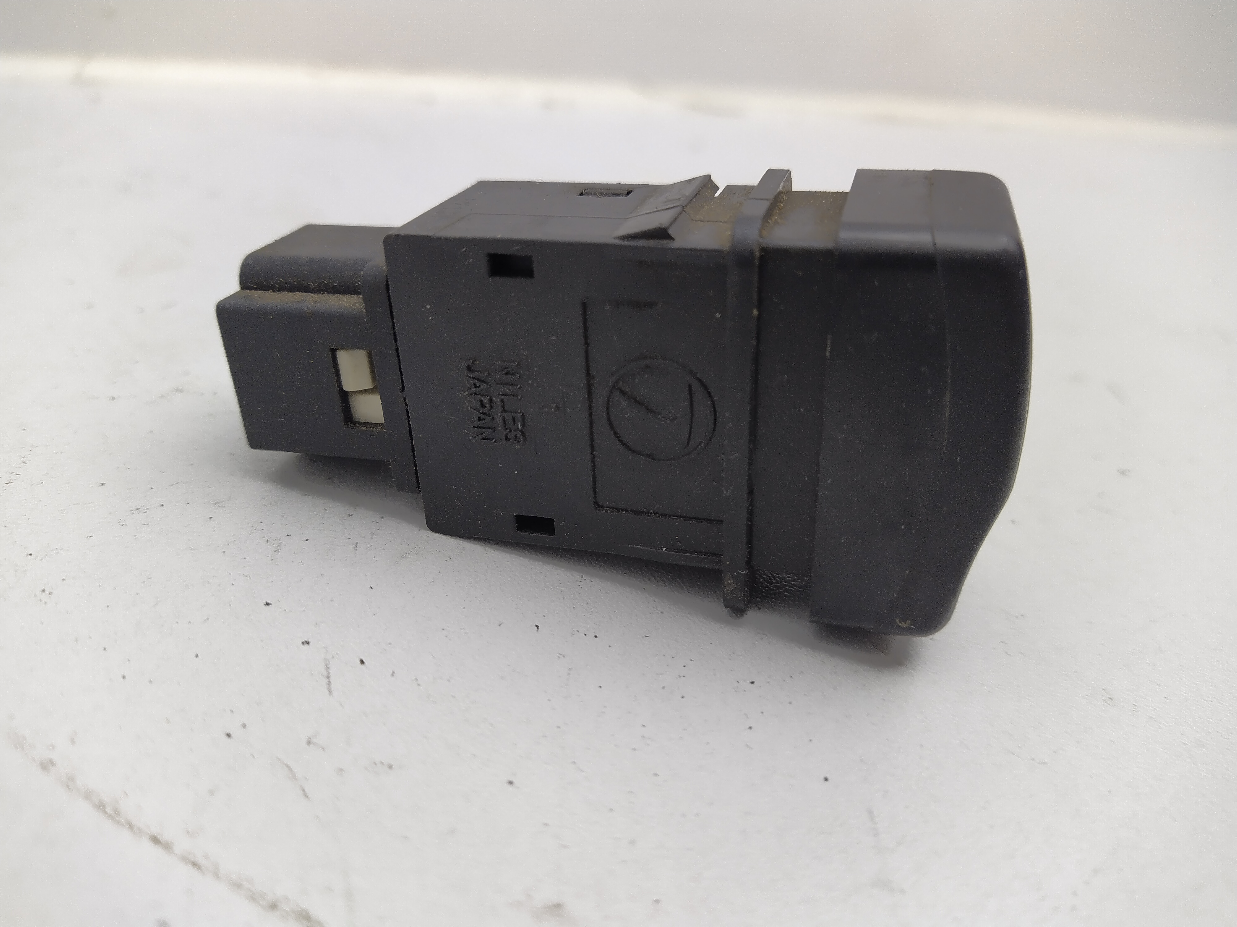 Schalter Nebelschlussleuchte Subaru Legacy 2 BD BG 94-99