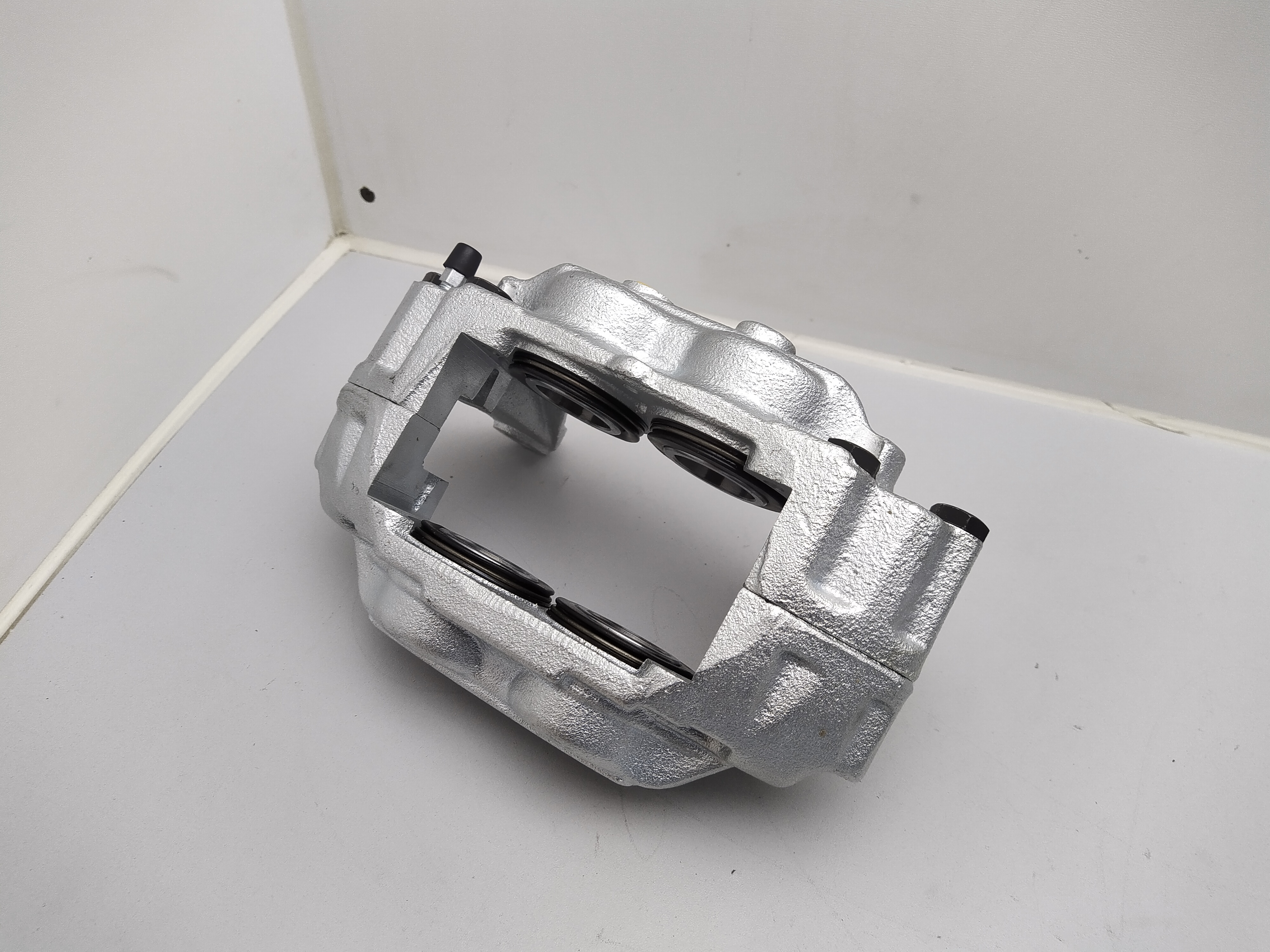 Bremssattel vorne links 4 Kolben für Subaru Impreza GT WRX STI ohne Pfand