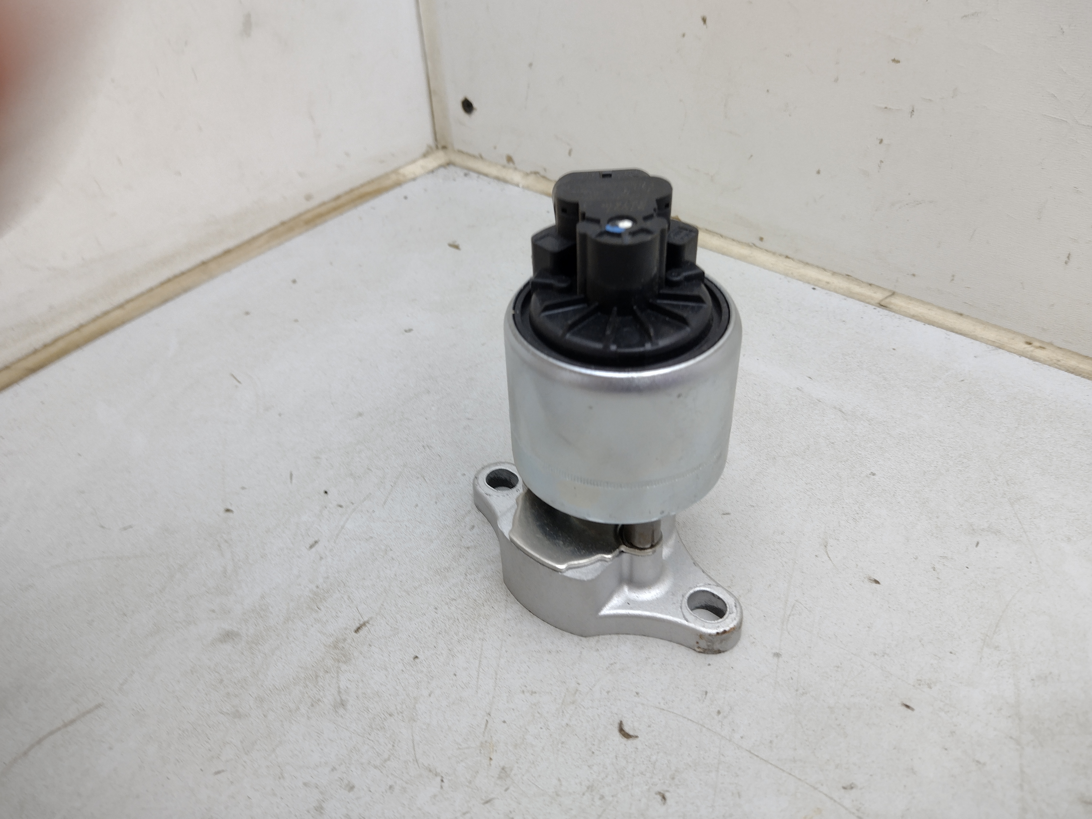 Peugeot / Citroen Abgas-Rückführungsventil (AGR) 1628JF NOS NEW OEM