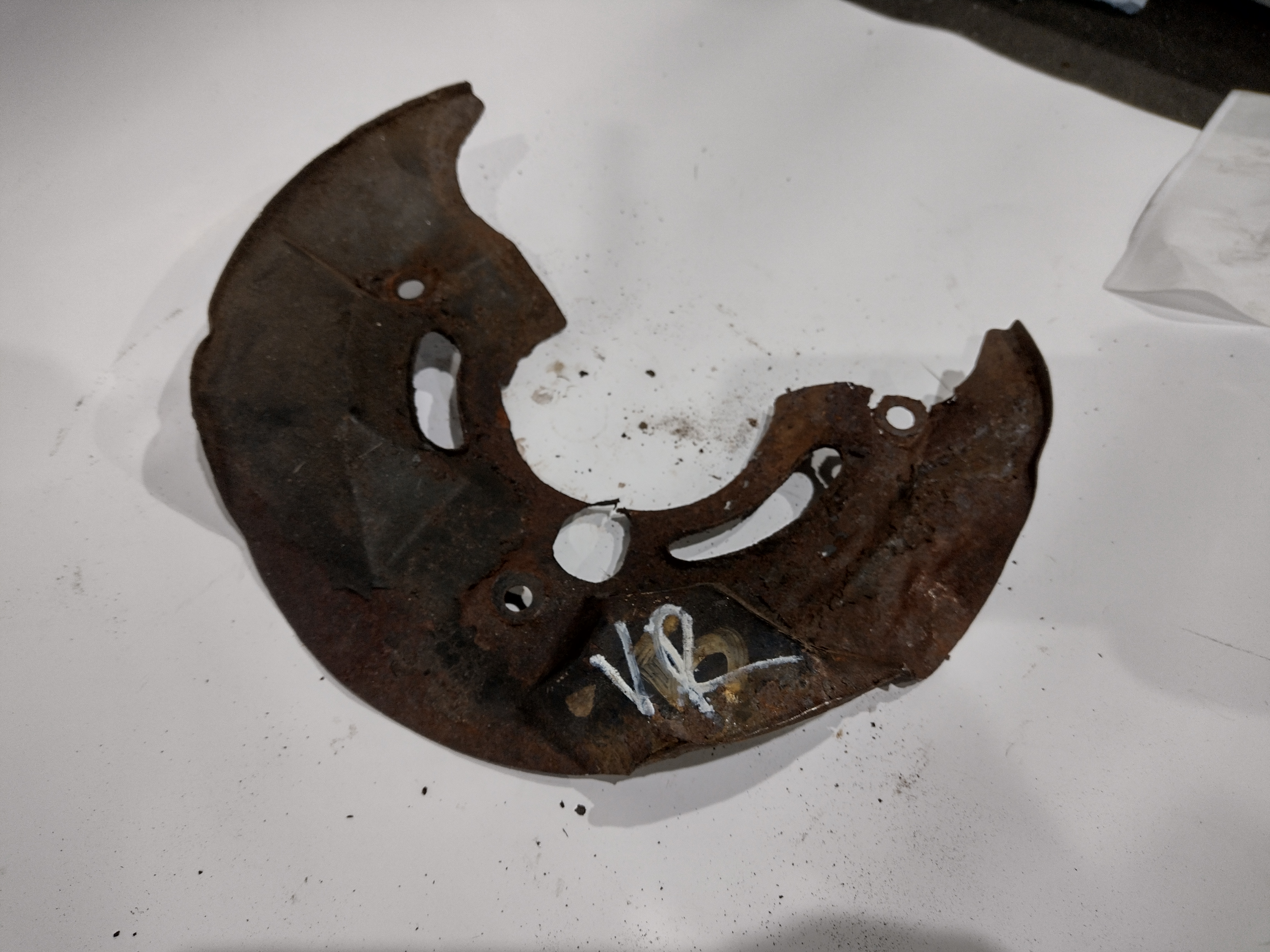 Ankerblech vorne rechts für Subaru Impreza GC GF