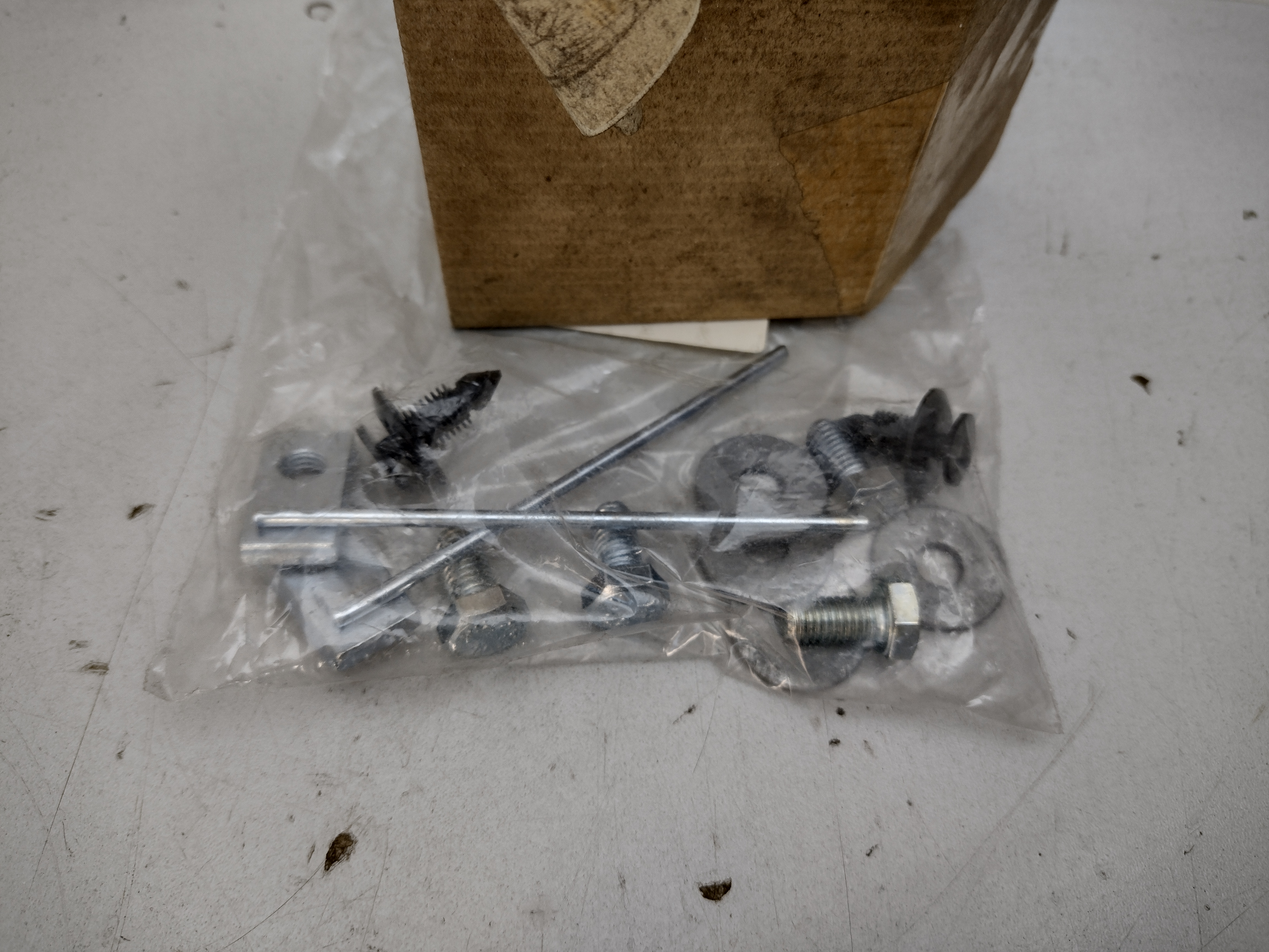 Einbausatz zu Differentialschutz Unterfahrschutz E515ESC011 für Subaru