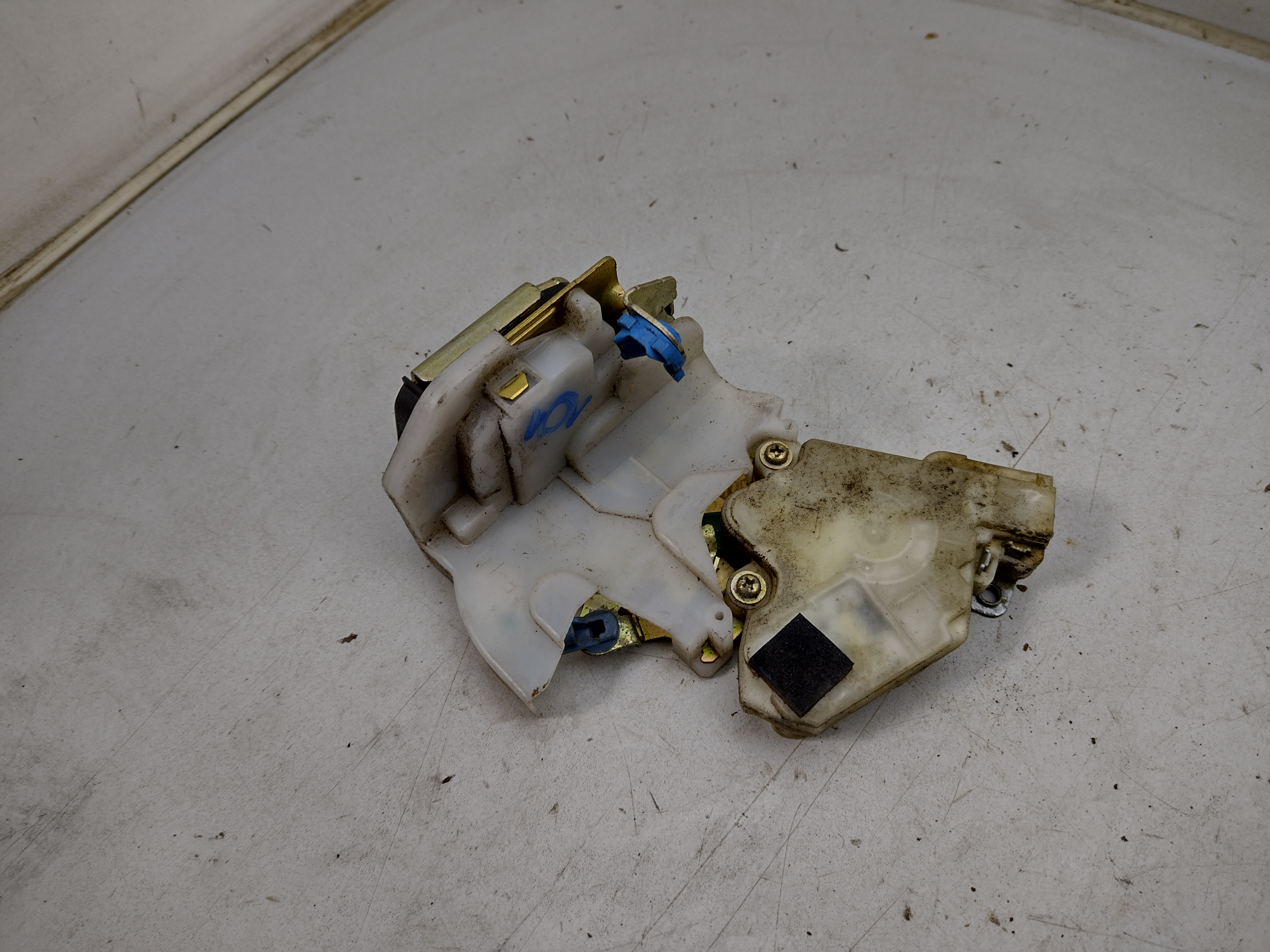 Türschloss hinten links von Subaru Impreza GD GG Newage 81100FE050