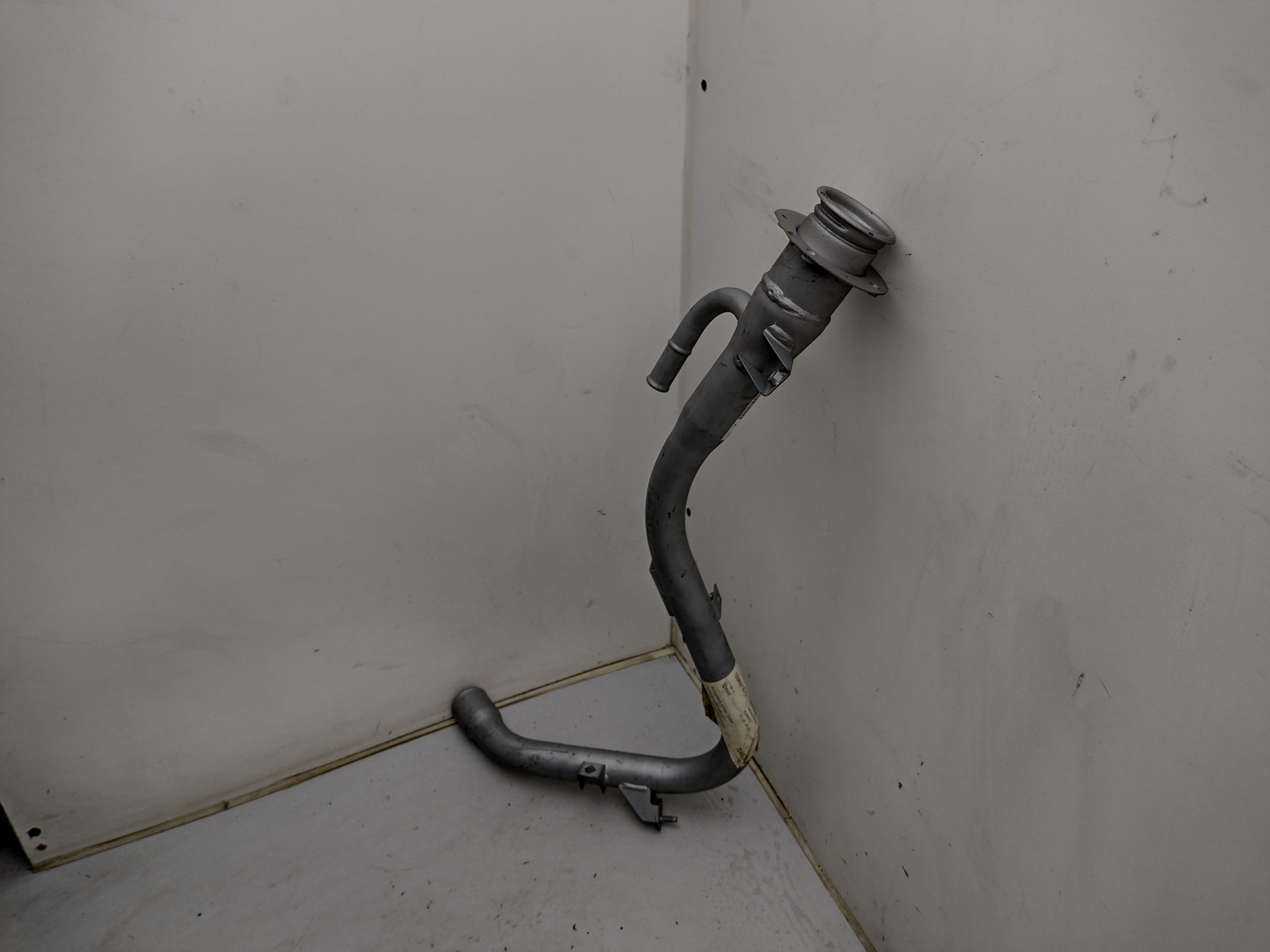 Neu Tankrohr Tankeinfüllrohr Tank Einfüllstutzen für Subaru Impreza 2 GD GG Inkl. Wrx 00-07 42066FE090