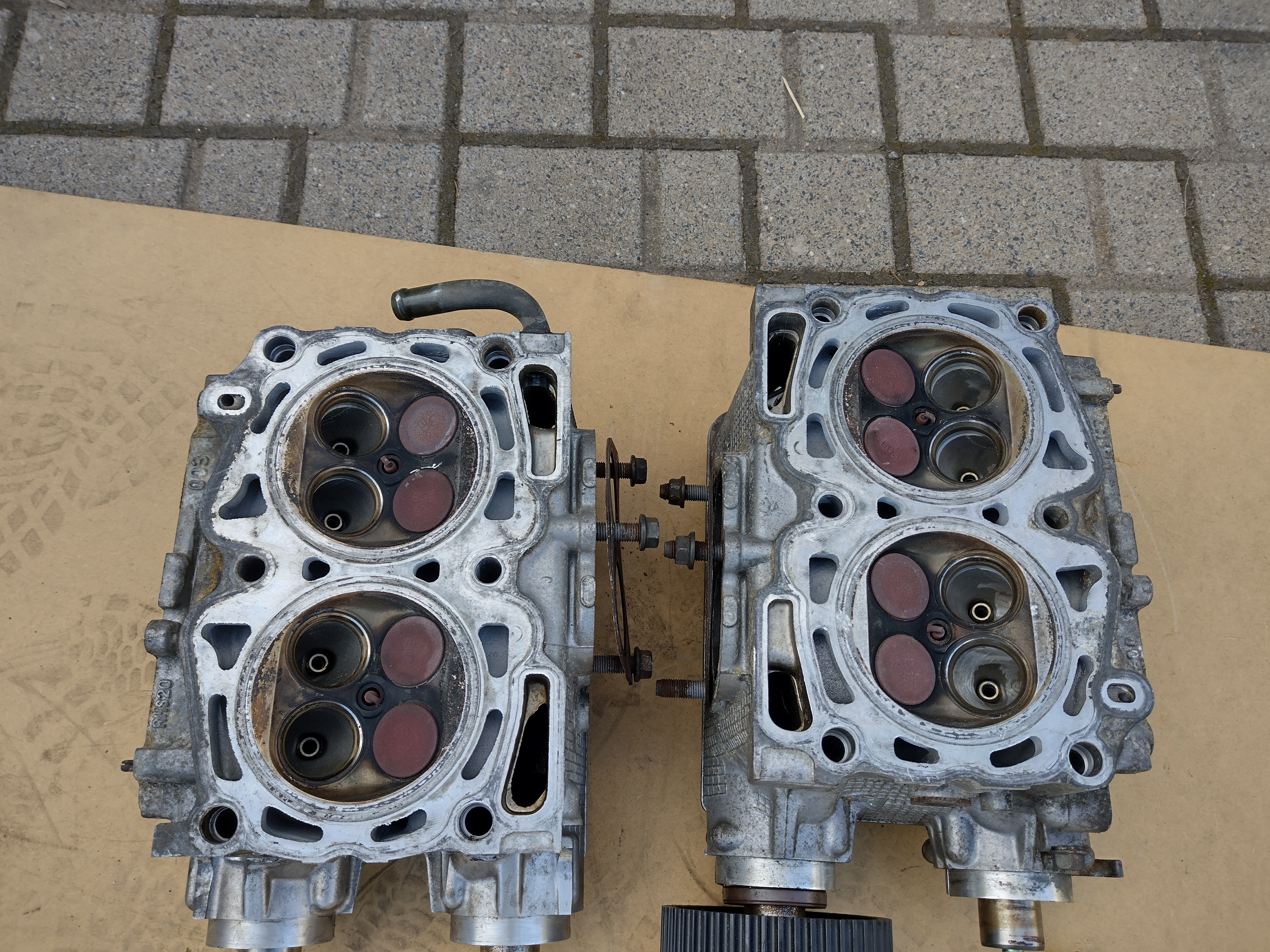 Zylinderköpfe für Subaru Impreza GT WRX EJ205 LHS20 RHS20