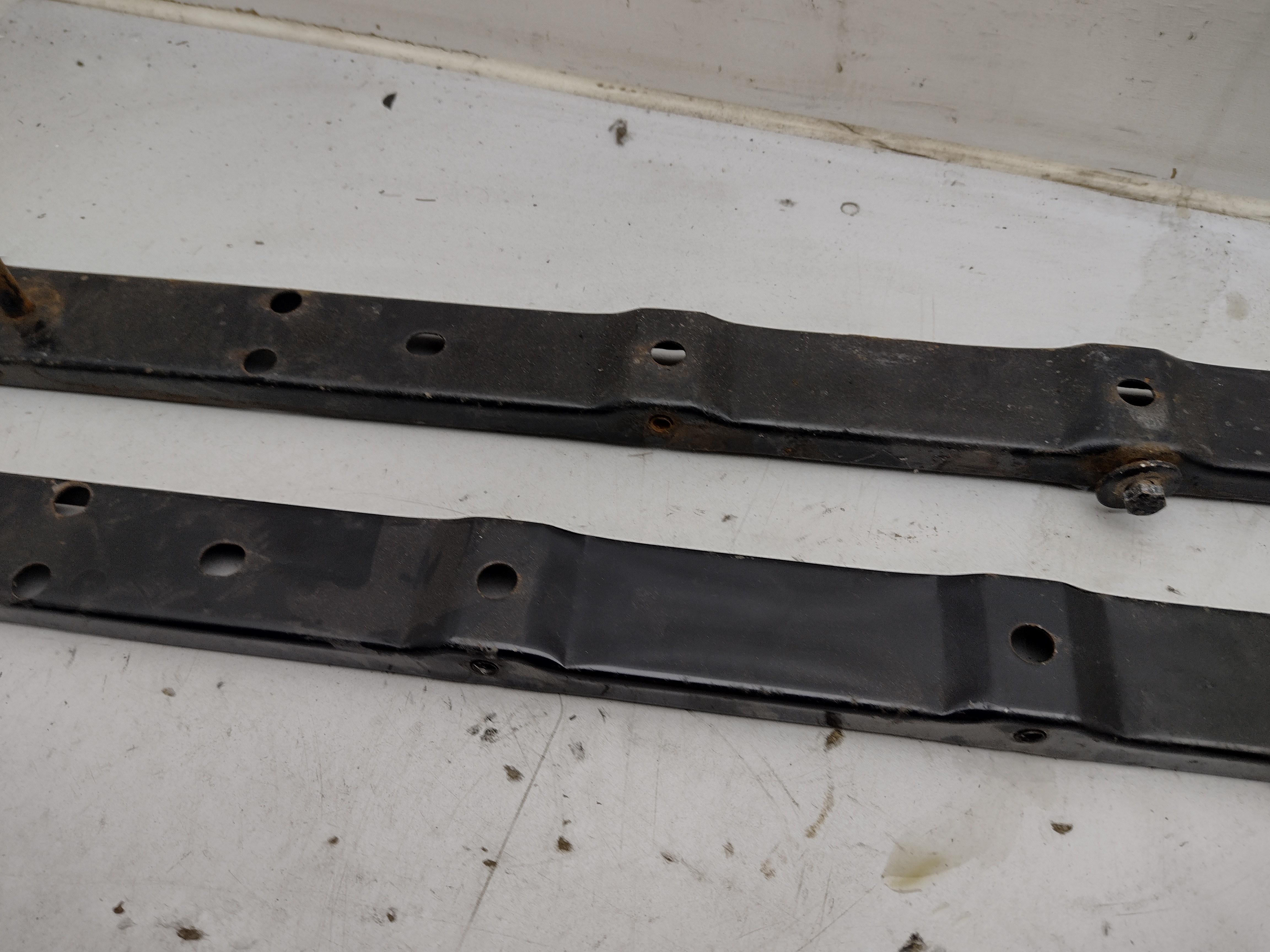 Kühlerhalte-Bleche für Subaru Impreza GC GF GT WRX STI