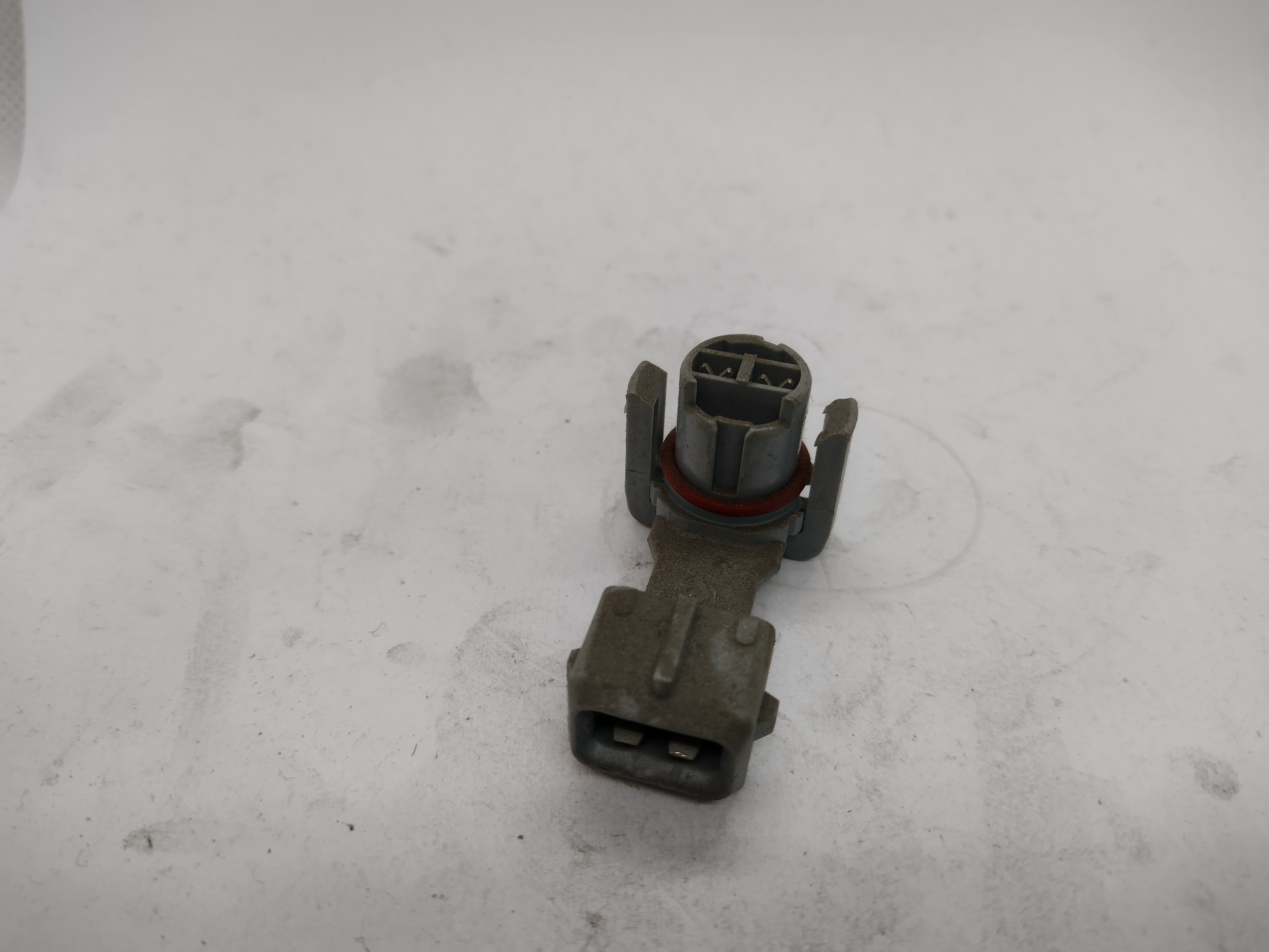Peugeot / Citroen STECKER SOCKEL 6541G6 NEU NOS NEW OEM