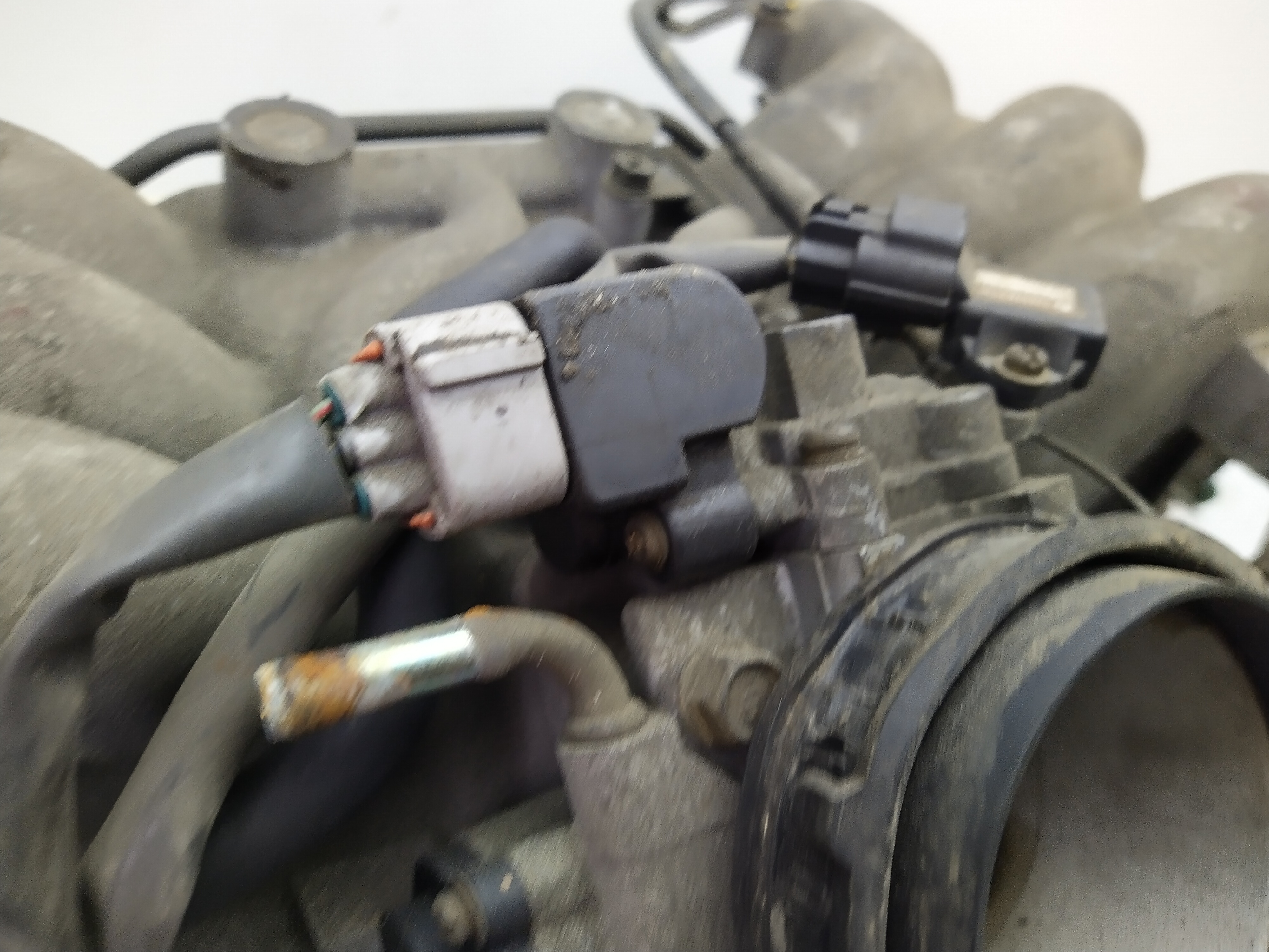 Ansaugbrücke von Subaru Outback H6 BE BH EZ30D PS Einspirtzdüsen  Sensoren