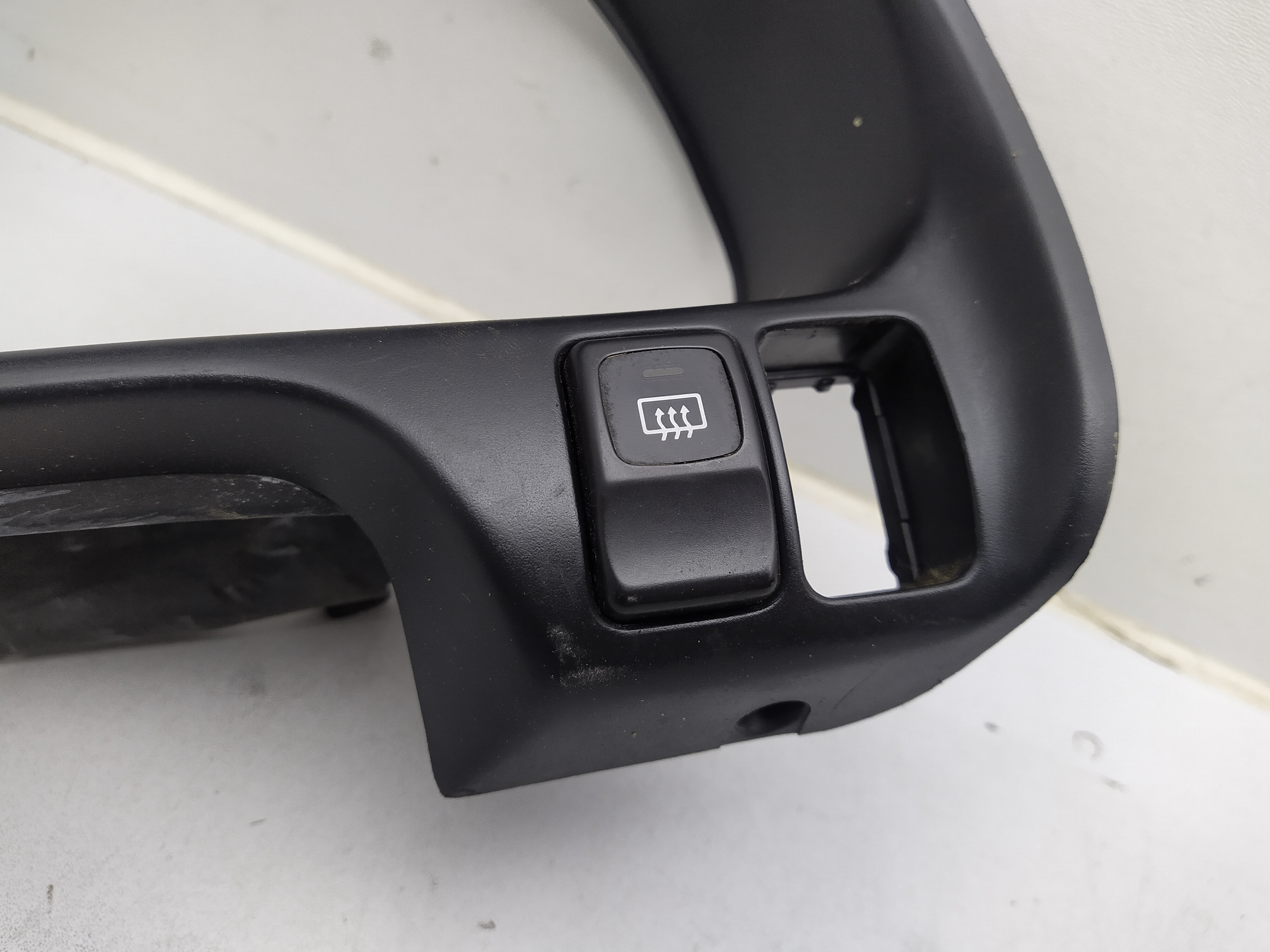 Subaru Legacy Outback  BD BG Tachoblende mit Schalter Nebelschluss Scheinwerferreinigung Heckscheibe