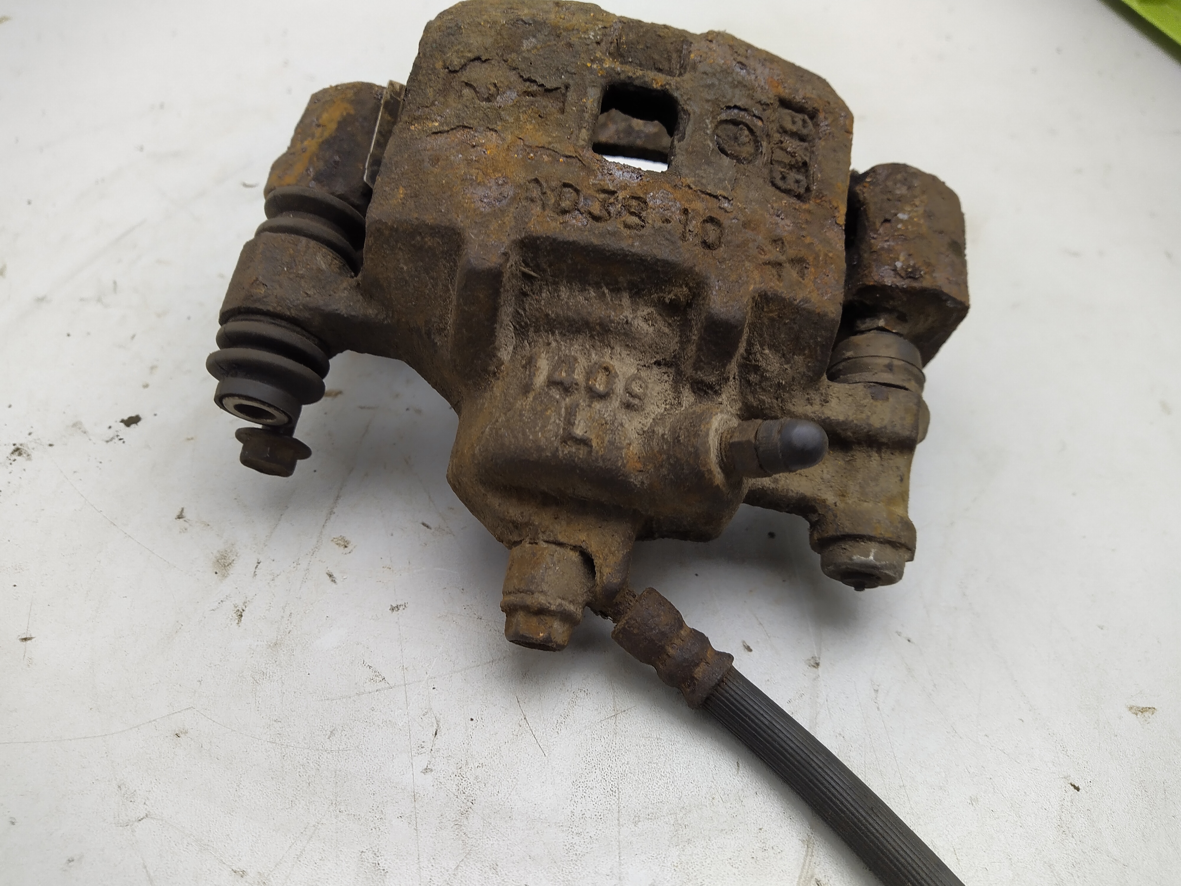 Bremssattel mit Halter hinten links SUBARU IMPREZA GC GF Legacy BD BG Forester SF