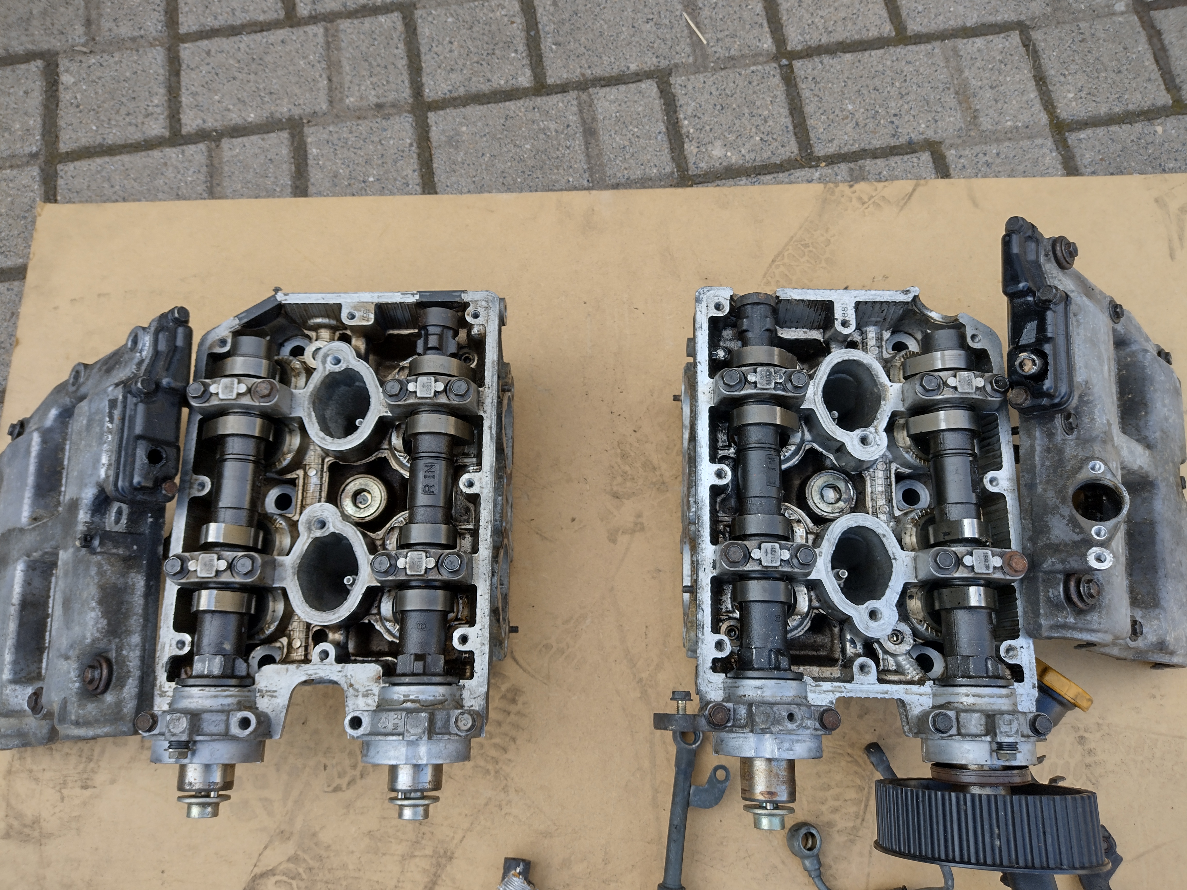 Zylinderköpfe für Subaru Impreza GT WRX EJ205 LHS20 RHS20