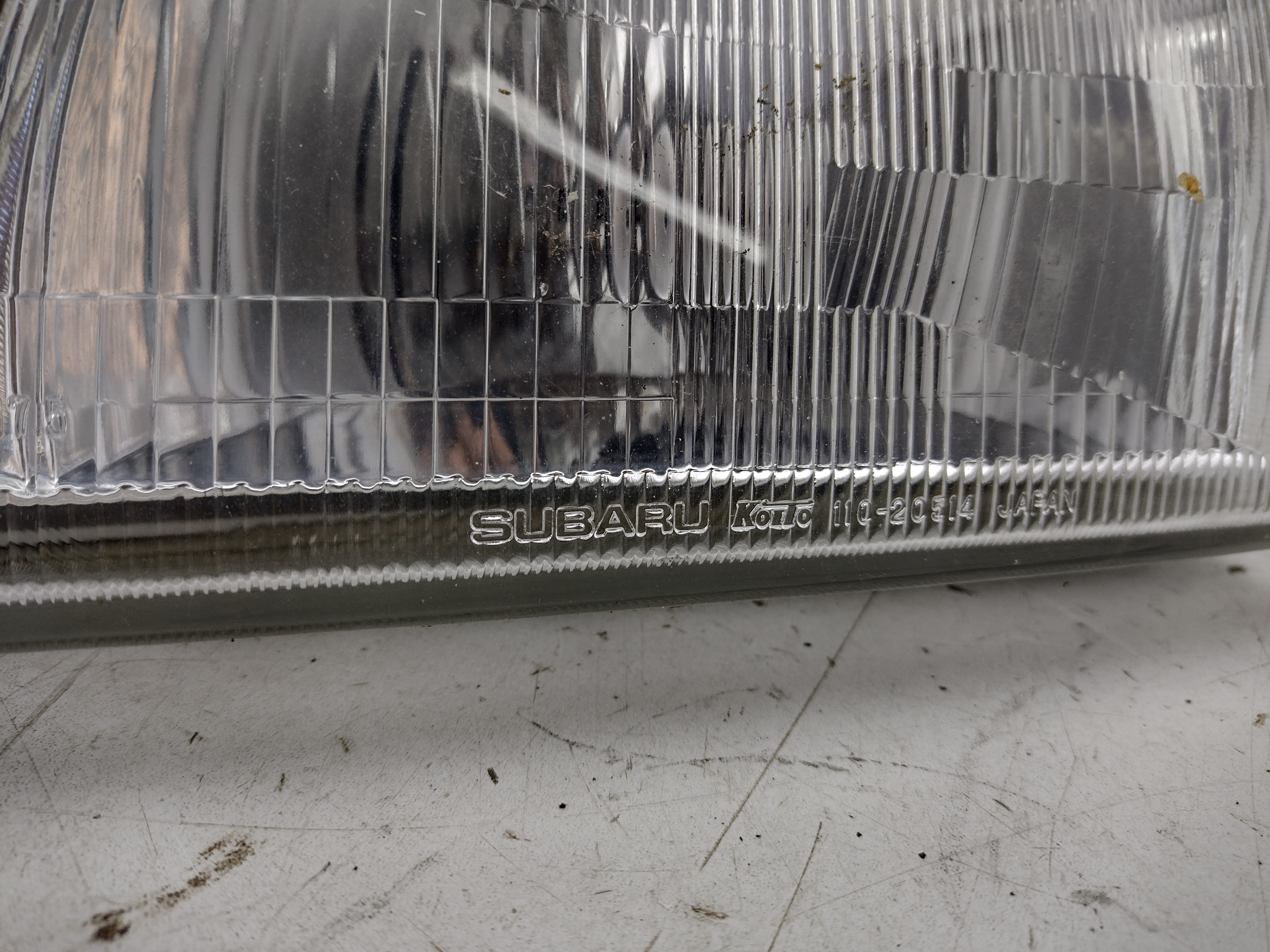 Scheinwerfer vorne LINKS für Subaru Justy KAD