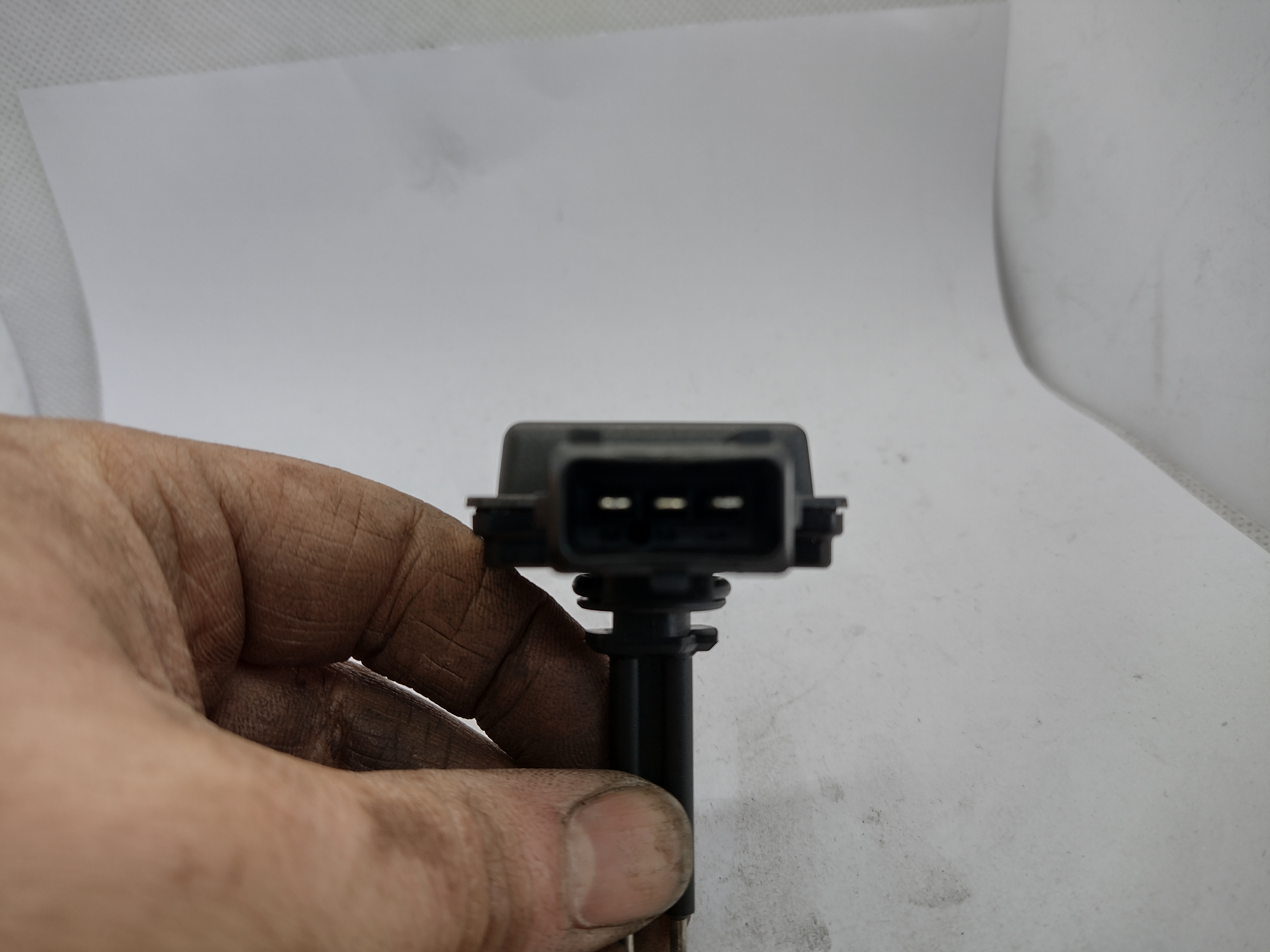 Peugeot / Citroen Wasserstandssensor im Ausgleichsbehälter 1306C0 NEU NOS NEW OEM