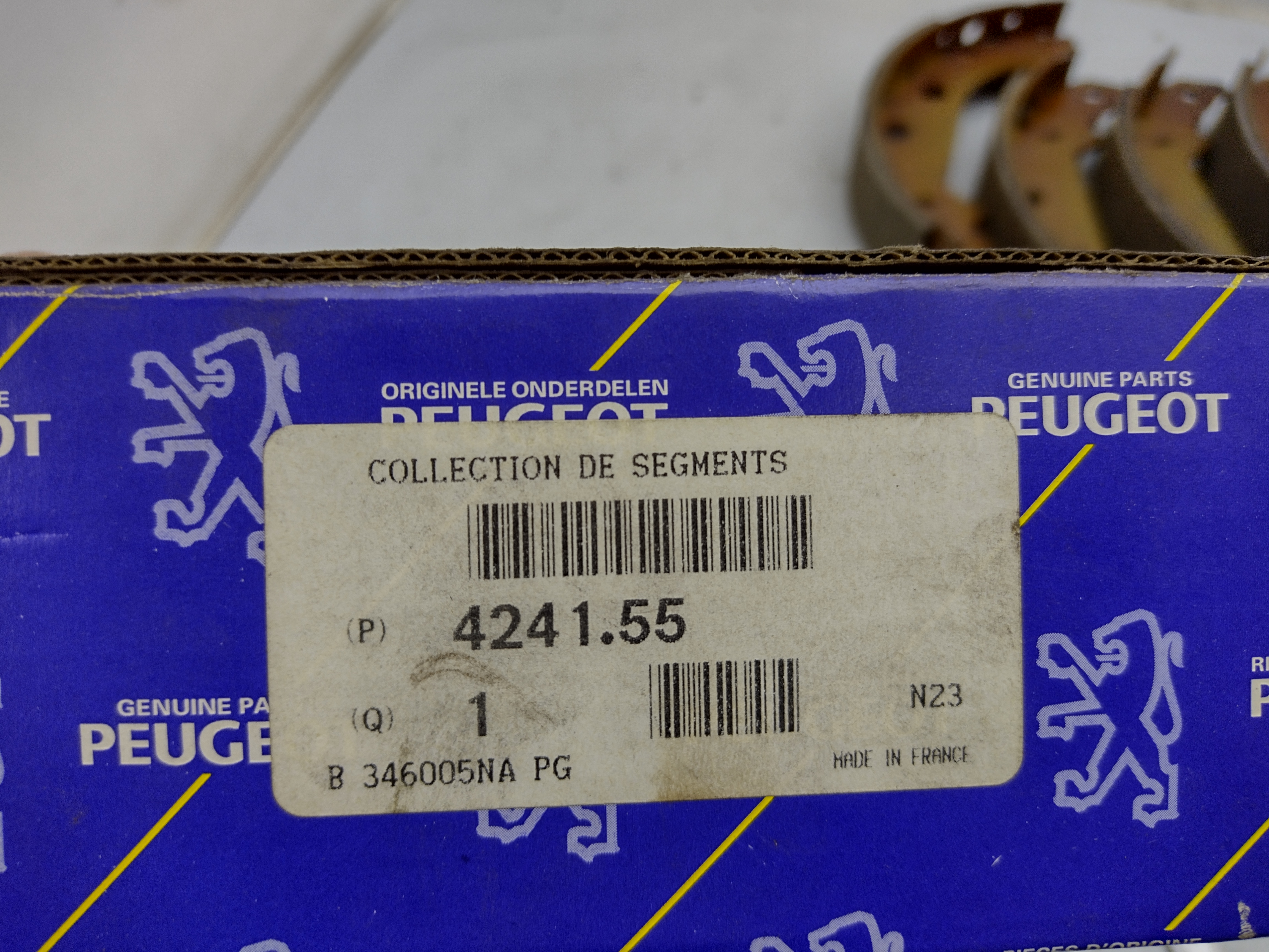 Peugeot / Citroen Bremsbackensatz 424155 NOS NEW OEM