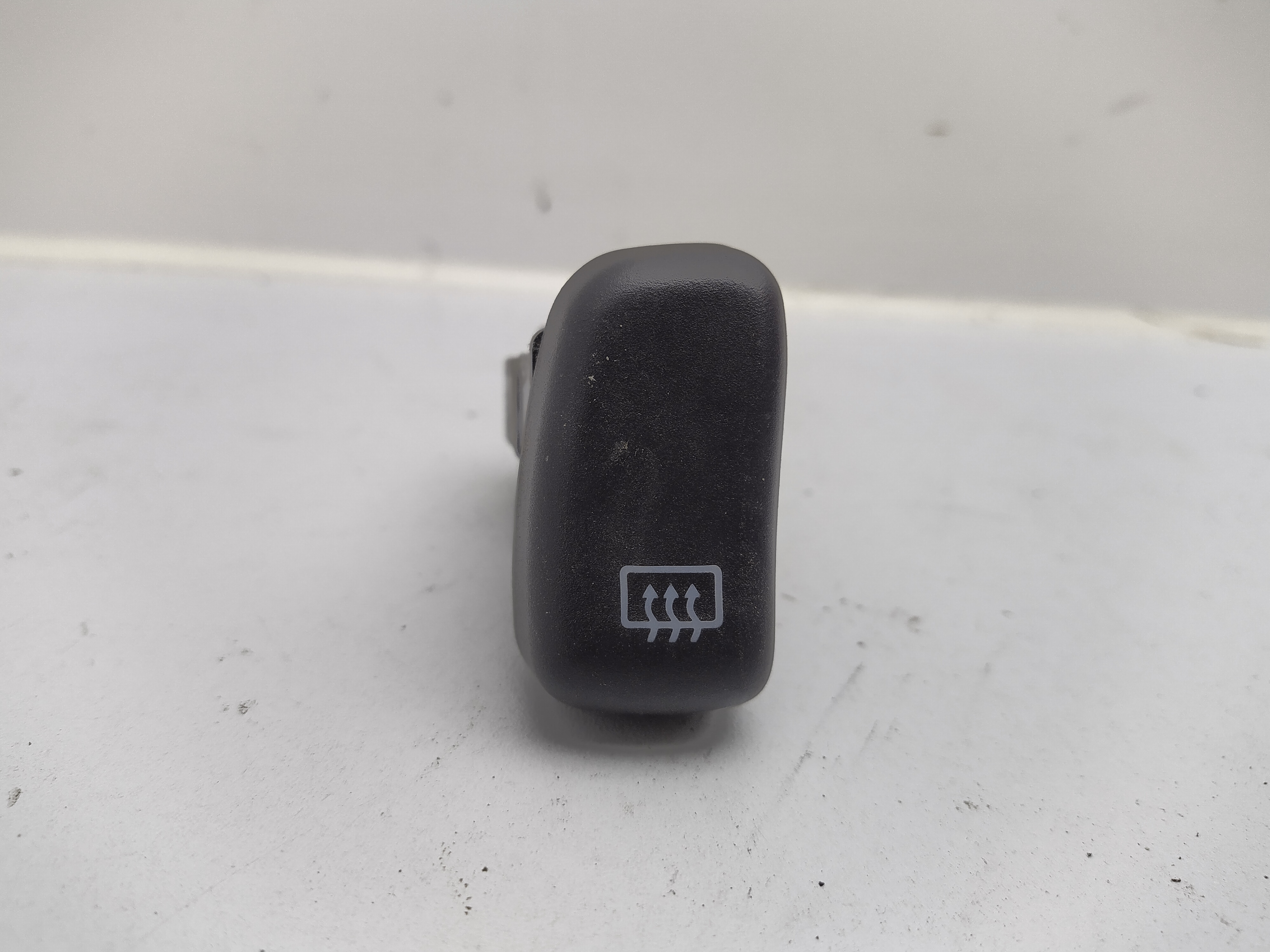 Schalter Heckscheibenheizung Subaru Impreza GC GF 93-07