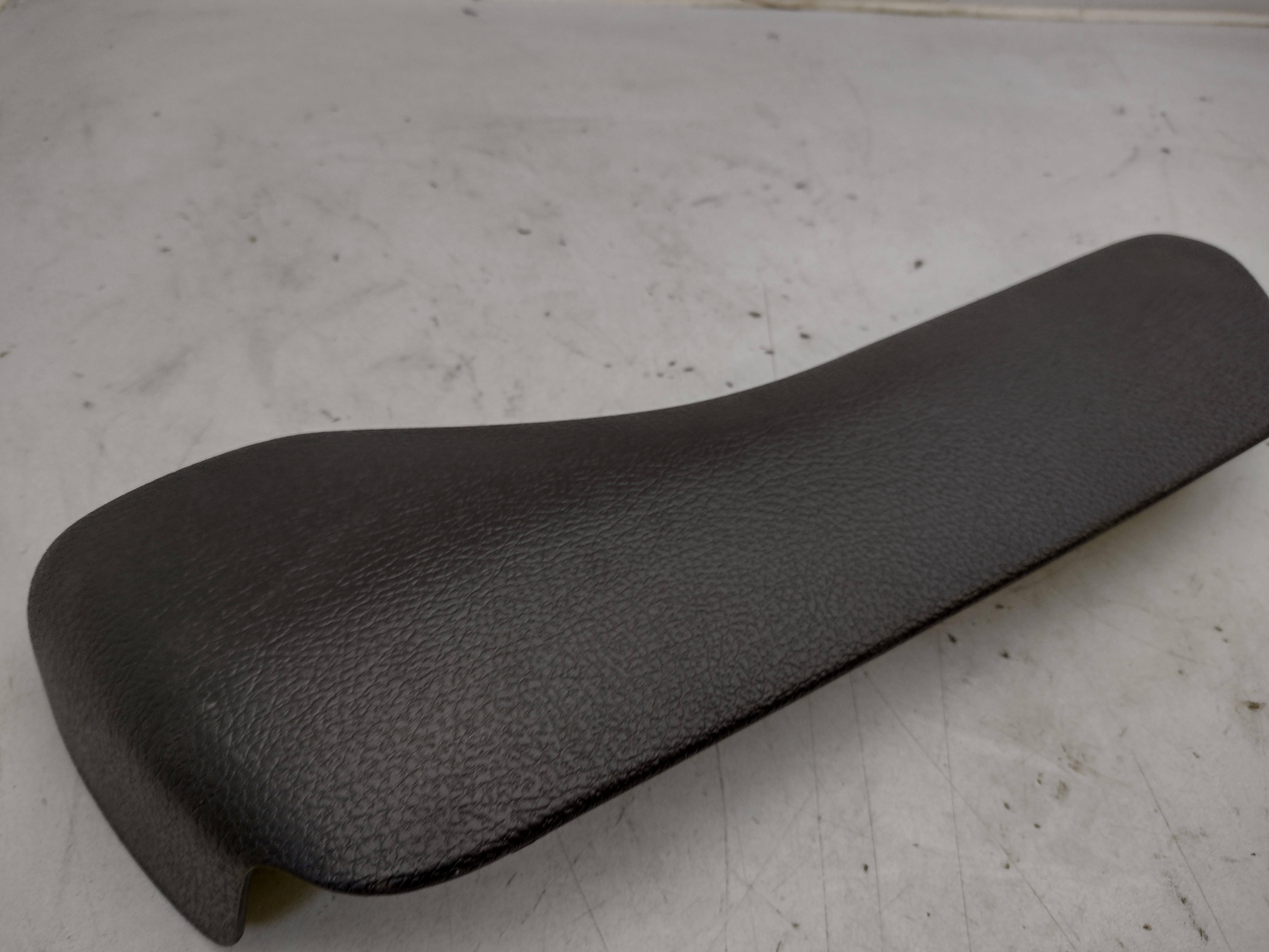 Peugeot GEHAEUSE Sitzabdeckung 8913JJ NEU NOS NEW OEM