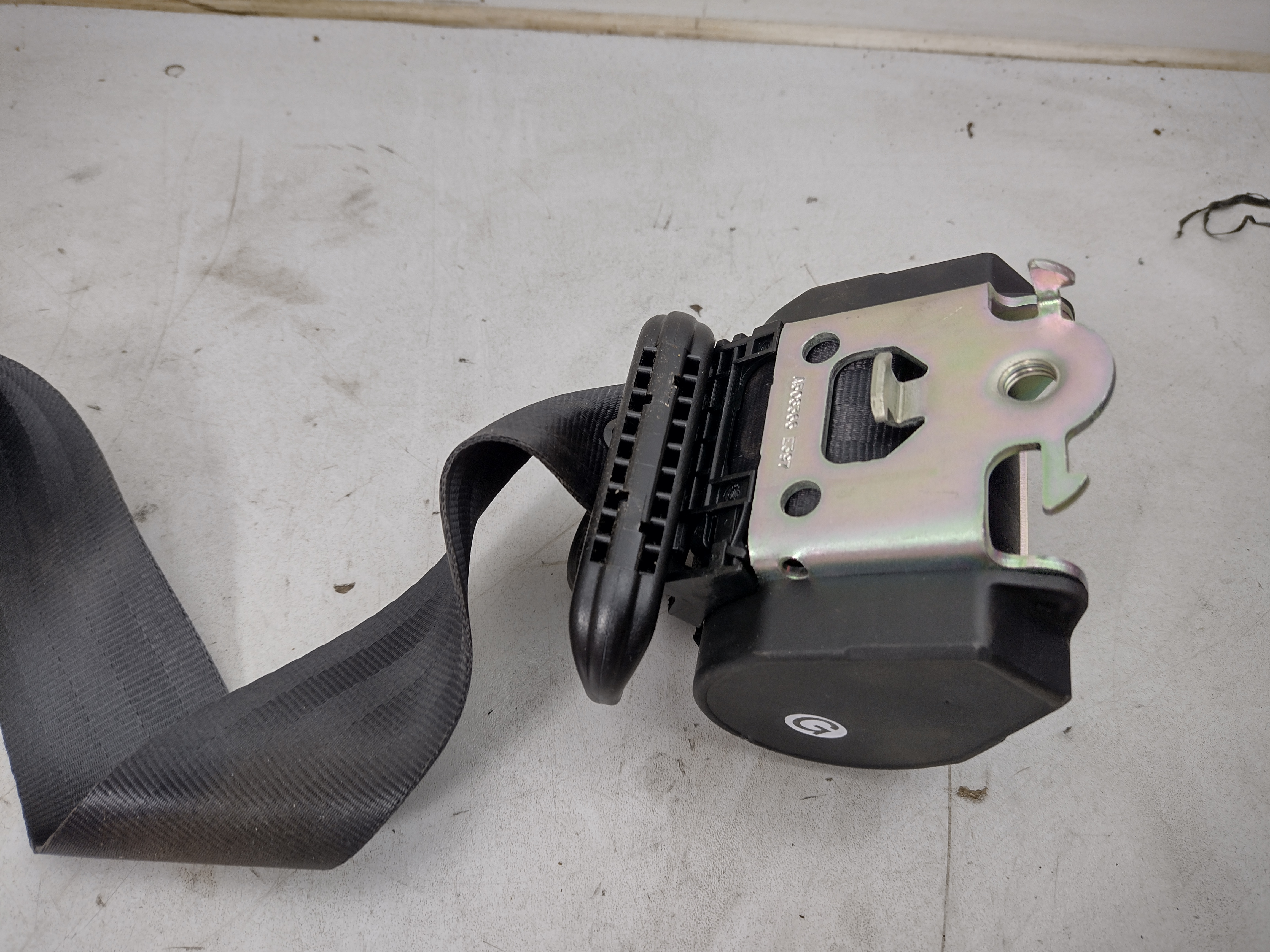 Peugeot 206 Sicherheitsgurt hinten links 8974HW NOS NEW OEM