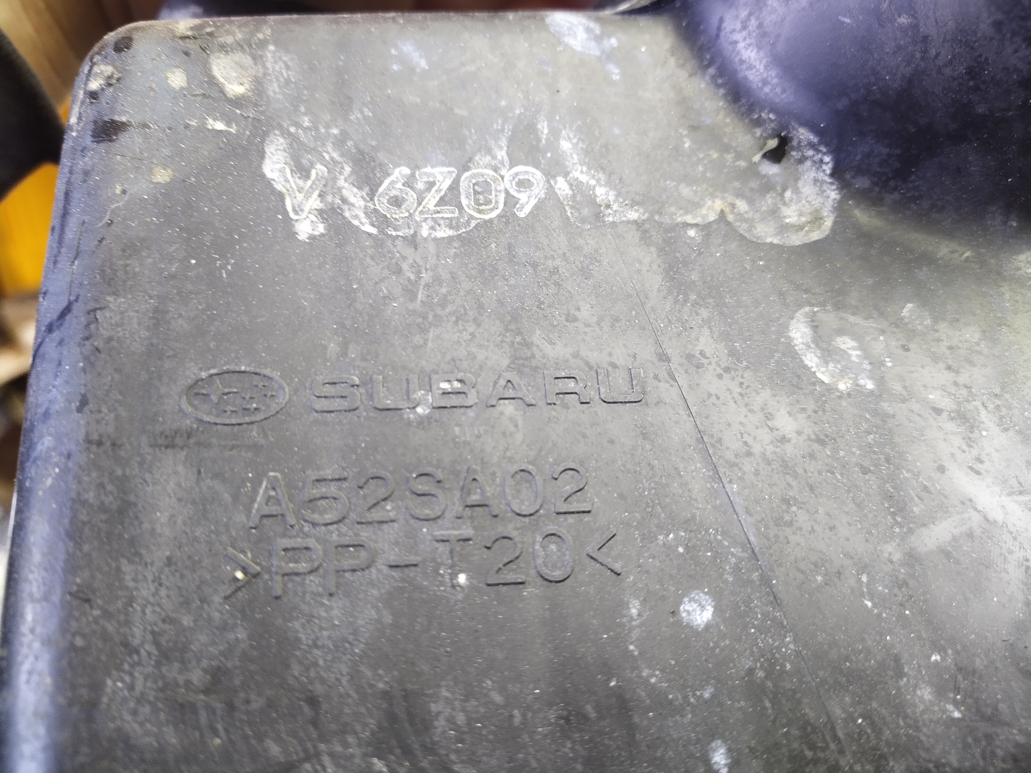 Oberer Luftfilterkasten mit Luftmassenmesser LMM von Subaru Impreza GD GG Newage 2007