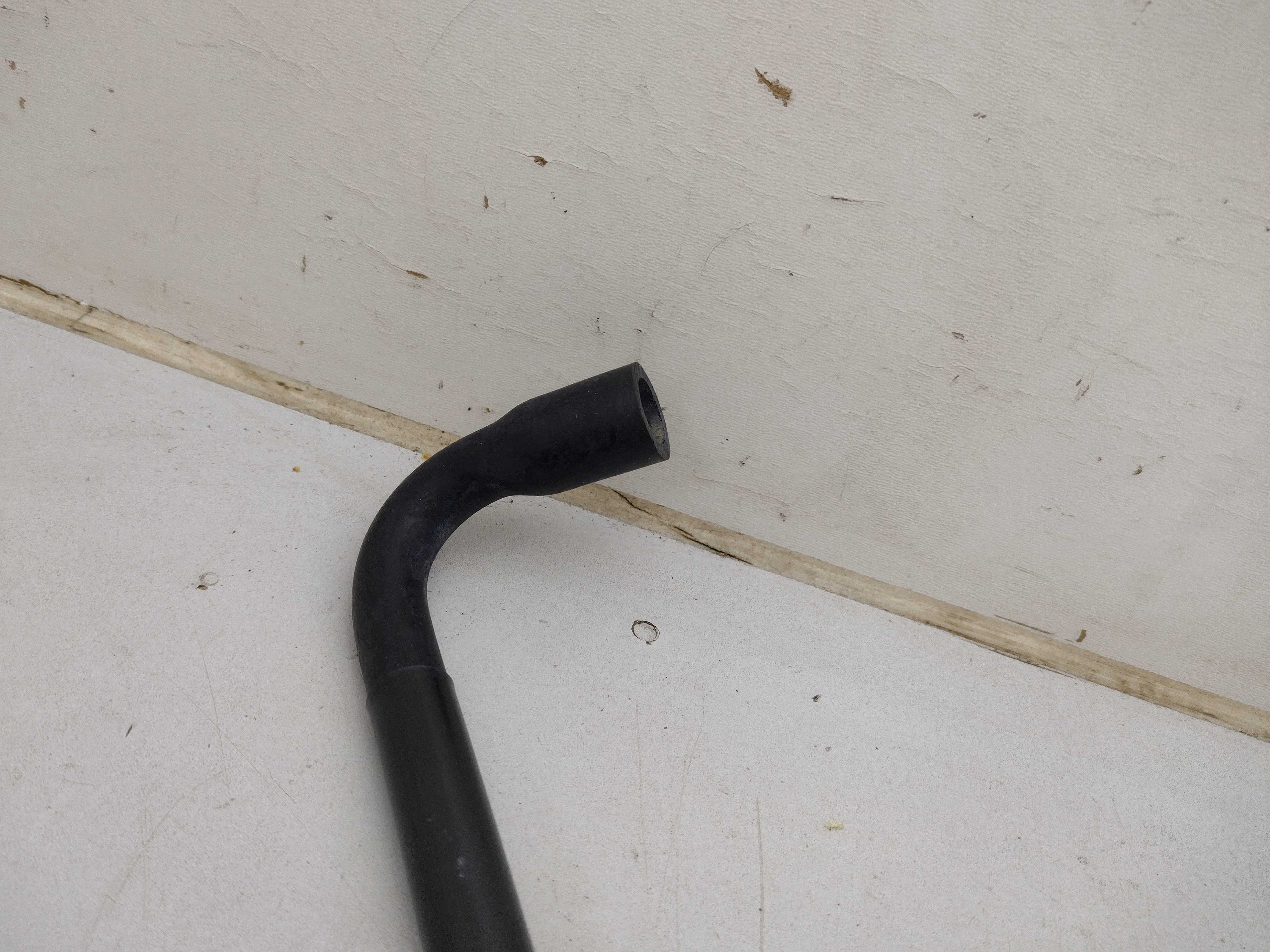 Peugeot / Citroen Schlauch, Wärmetauscher-Heizung 1307N2 NOS NEW