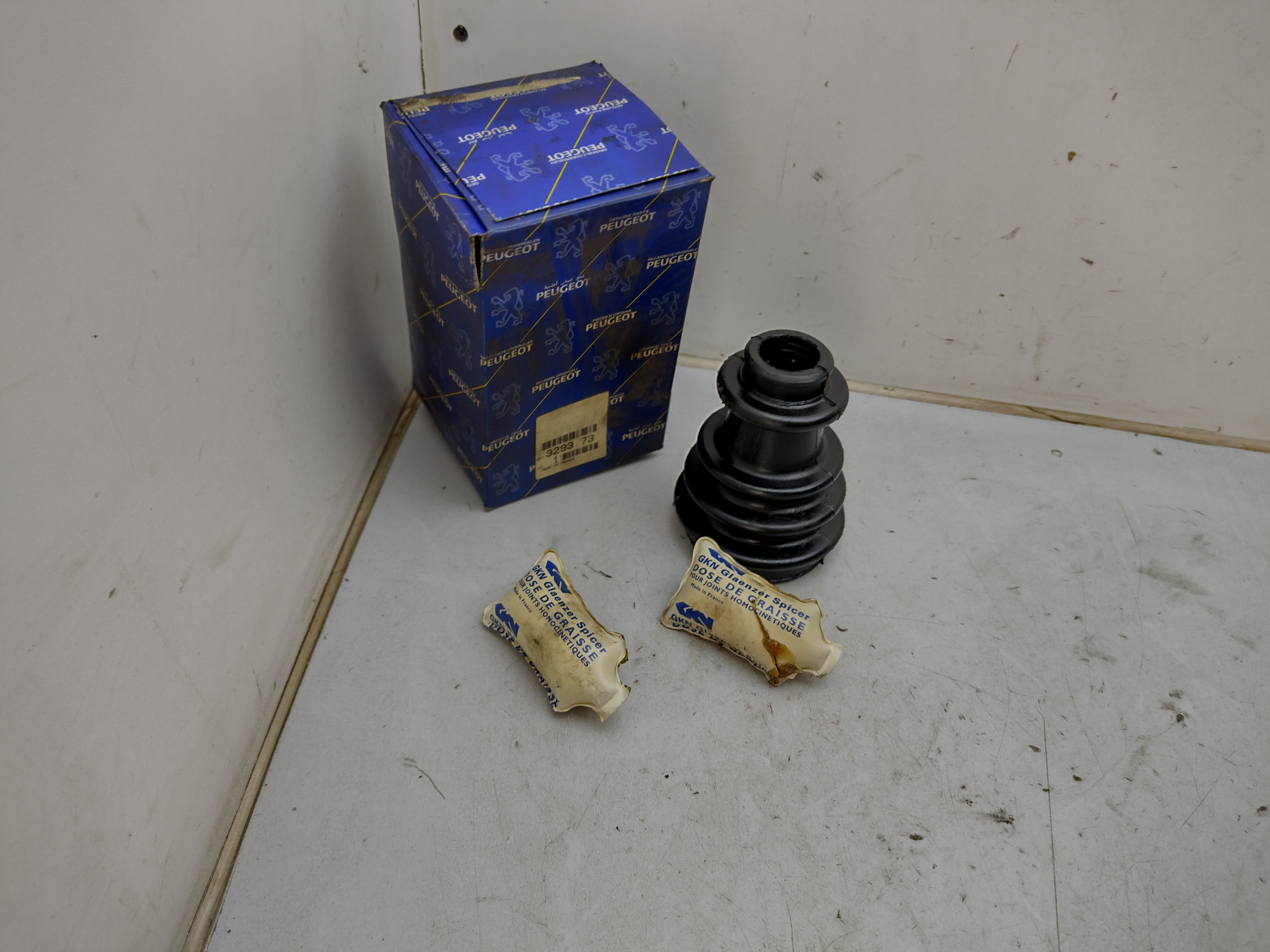 Peugeot / Citroen Manschettensatz Radseite 86mm Gummi 329373 NOS NEW OEM 