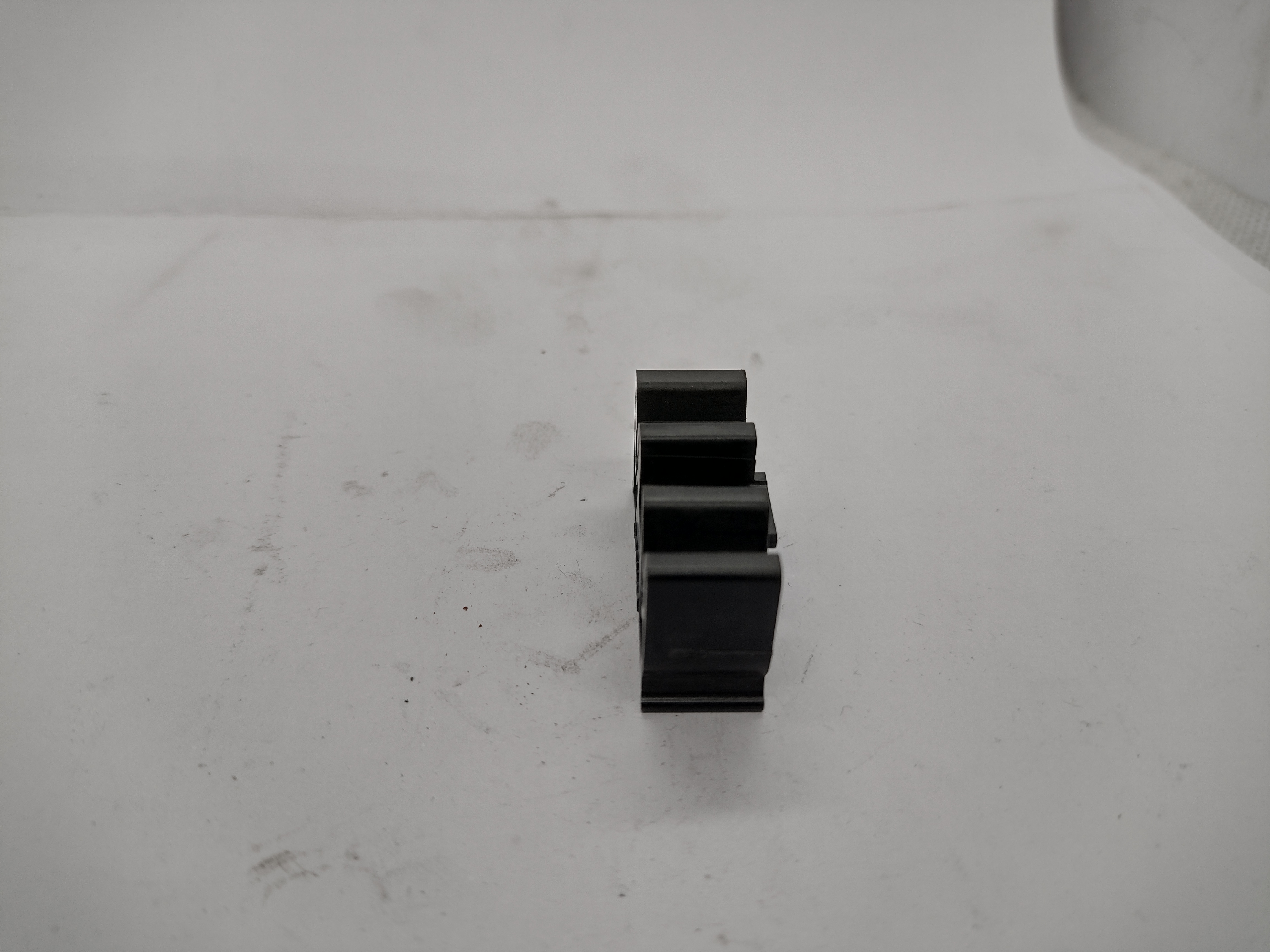 Peugeot / Citroen Clip 4814P9 NEU NOS NEW OEM