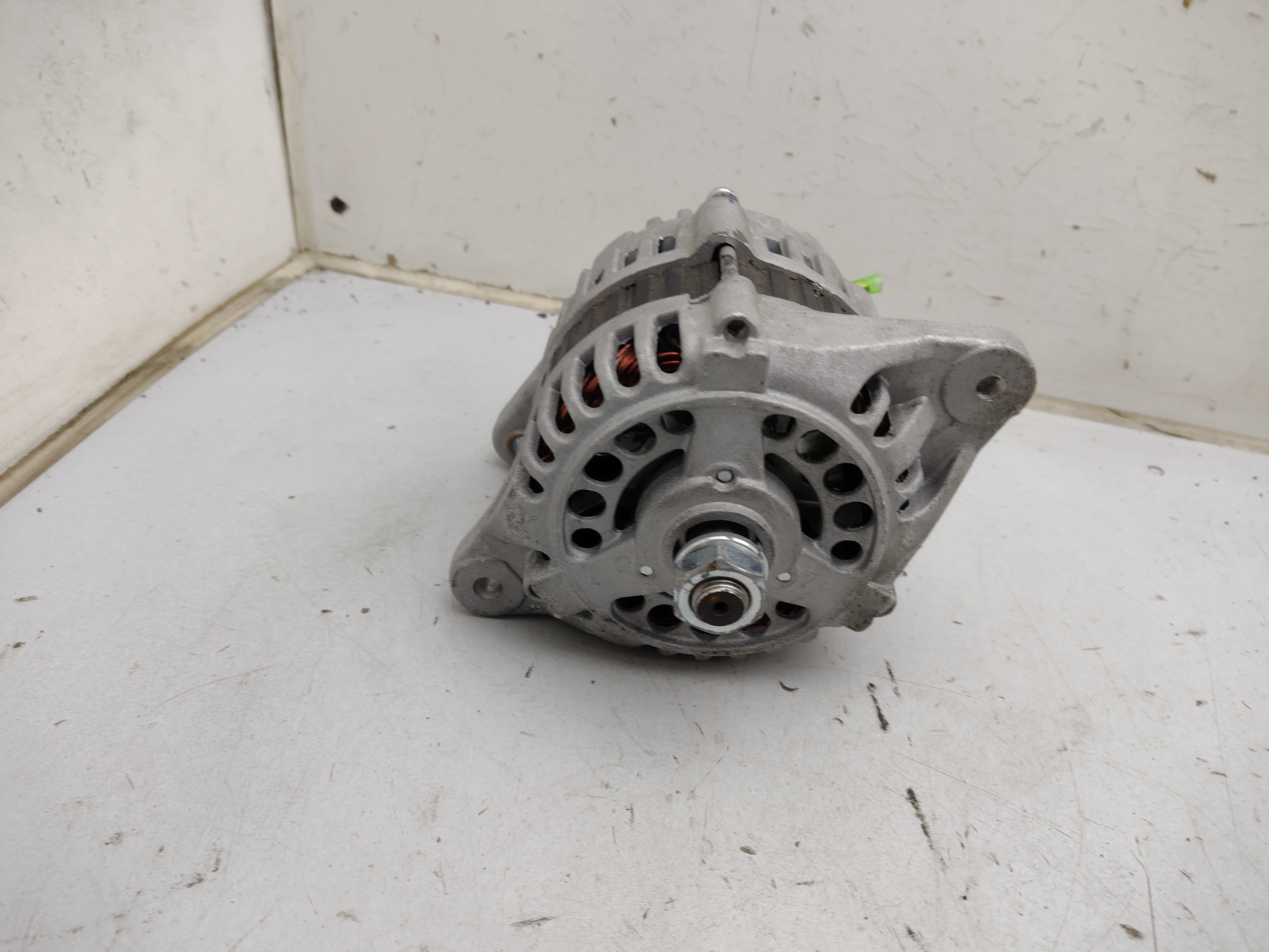 Lichtmaschine Generator 45A Neu LR140-714 für Subaru Justy KAD Libero E10, E12