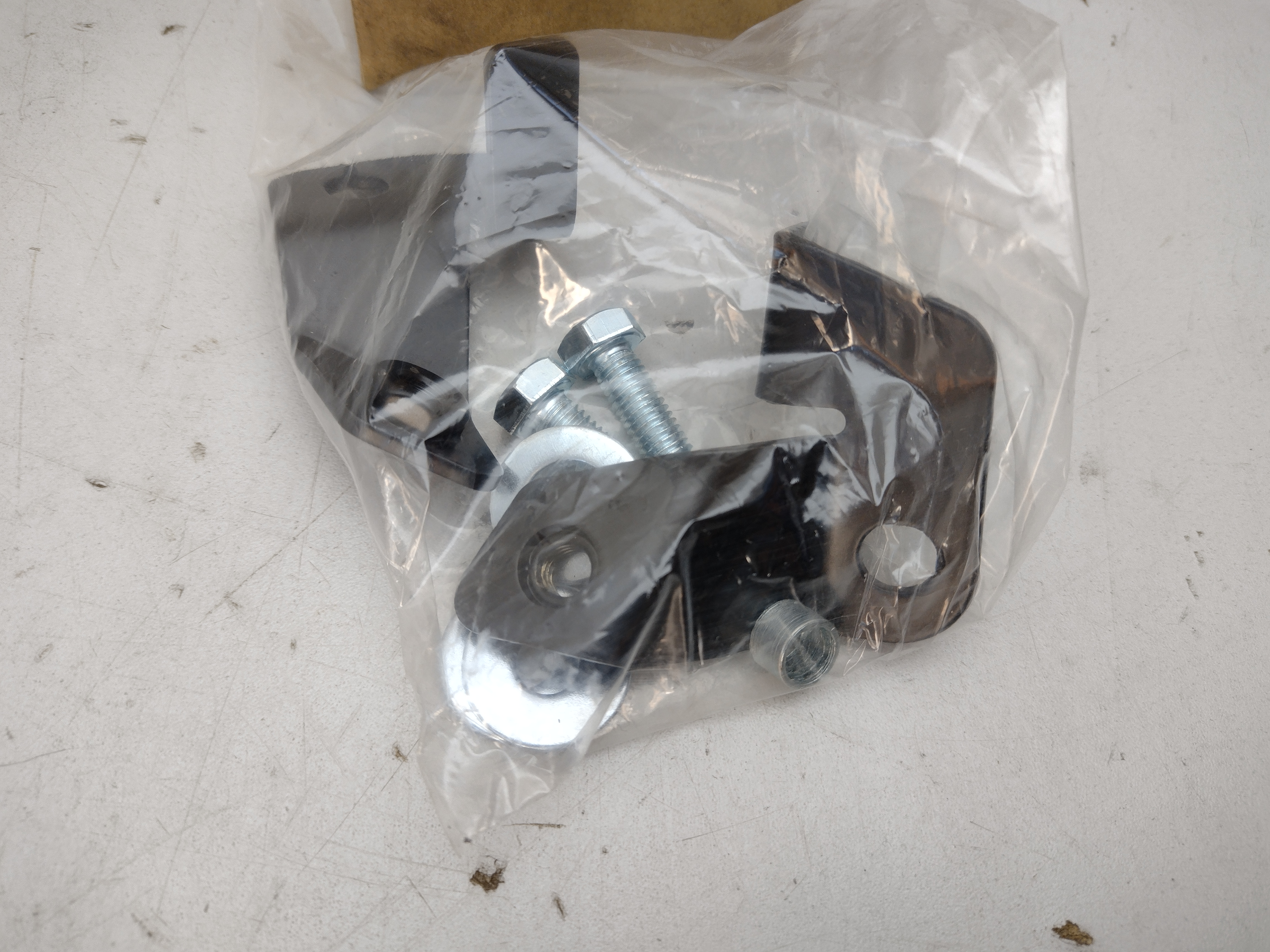 Einbausatz zu Motorunterfahrschutz  E515EAL020 für Subaru Outback DIESEL