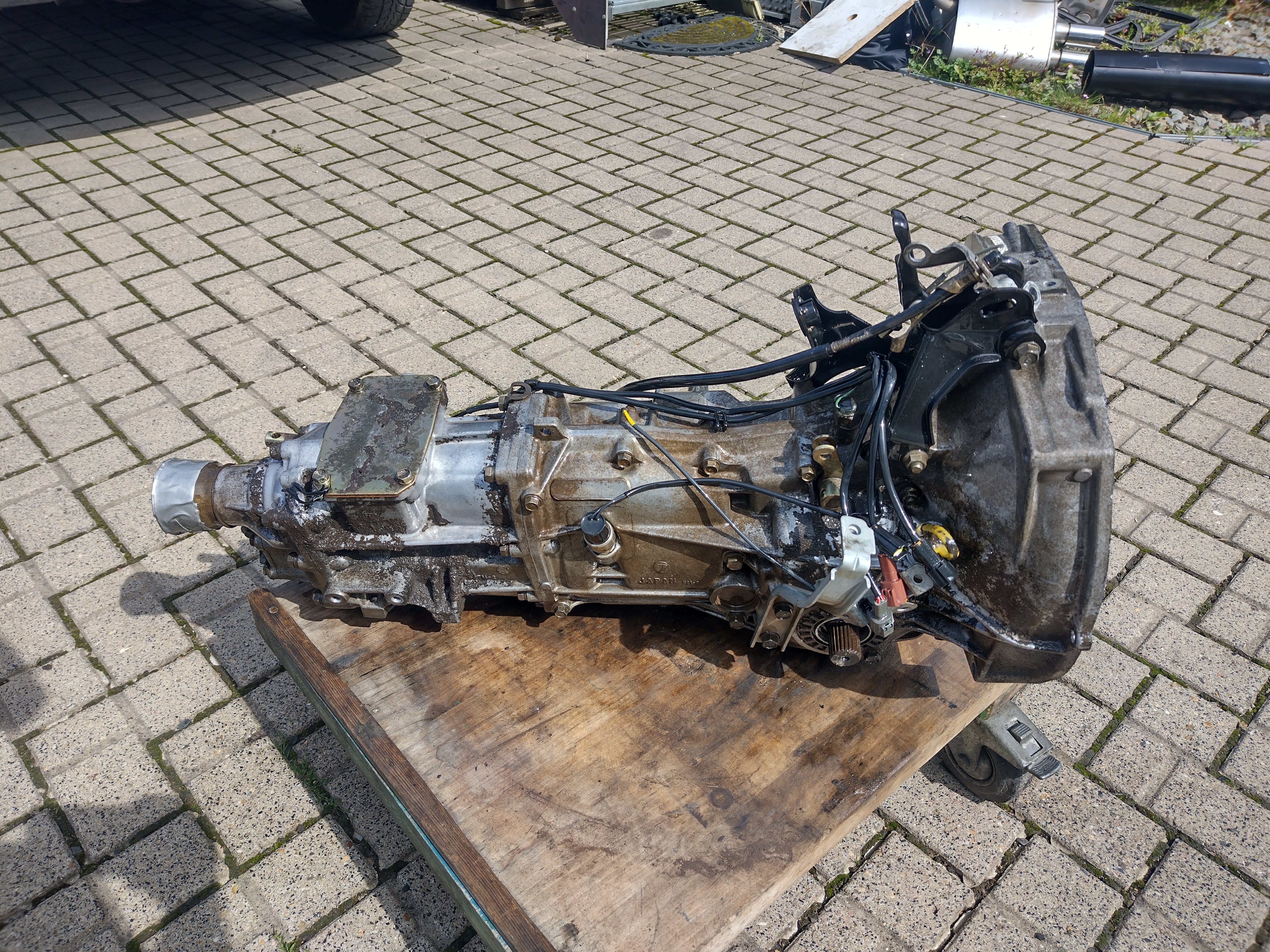 TY752XRDAA Allrad Schaltgetriebe für Subaru Legacy 2 BD BG 