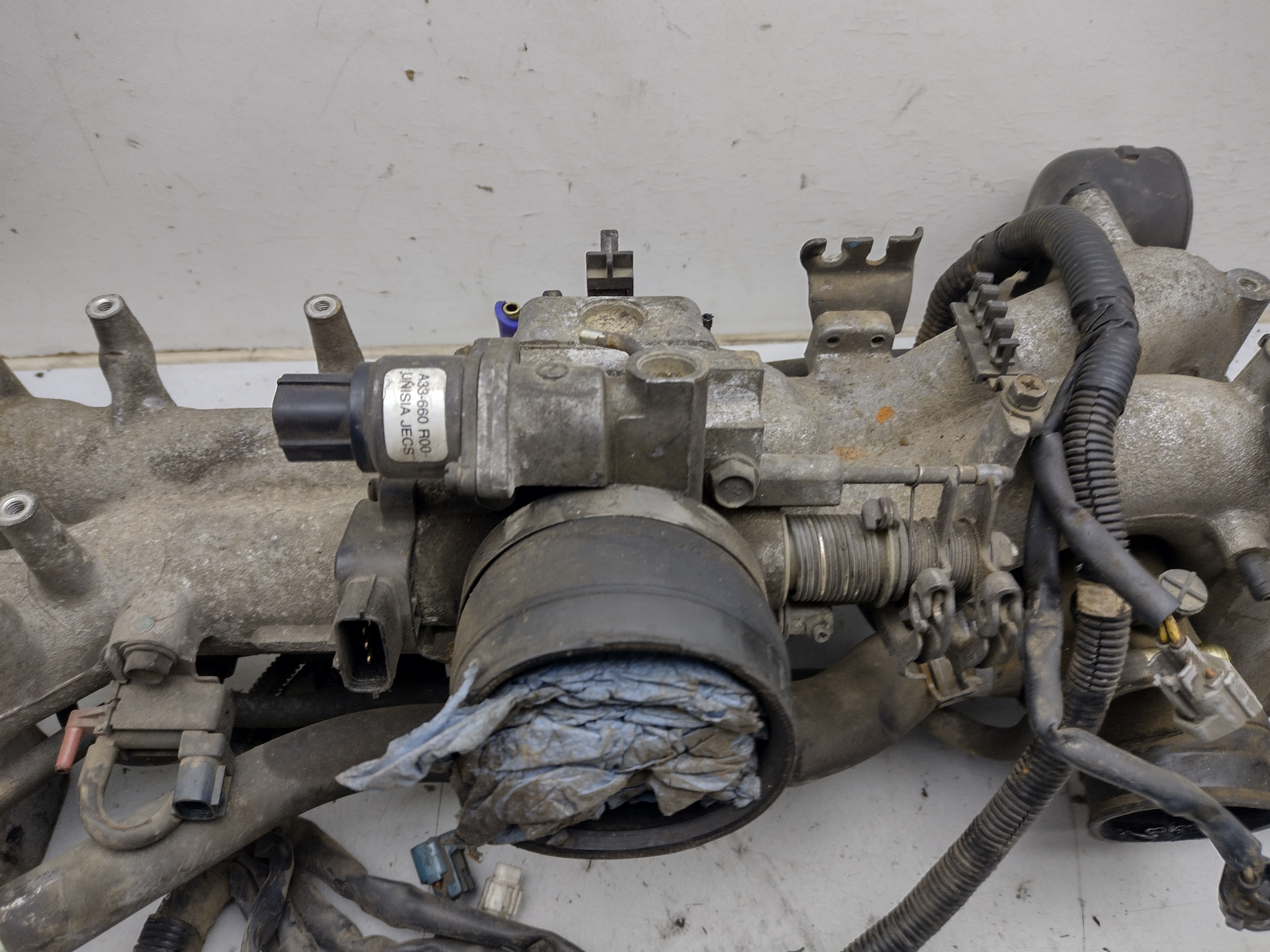 Ansaugbrücke mit Drosselklappe, Leerlaufregler LLR für Subaru Impreza GT GC8 GF8 98-00 WRX STI Turbo