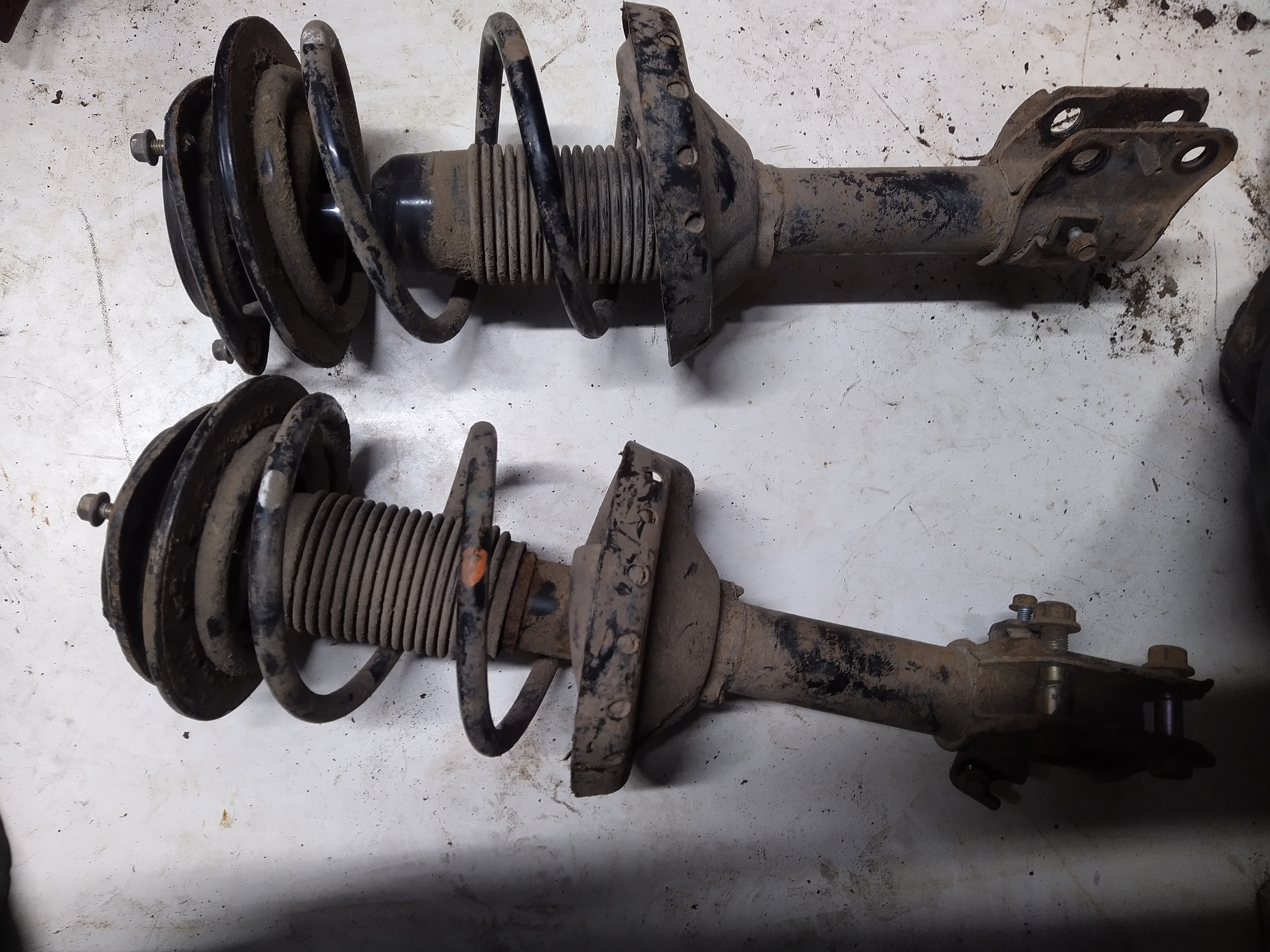 Paar Federbeine vorne Subaru Legacy 4 IV BL BP