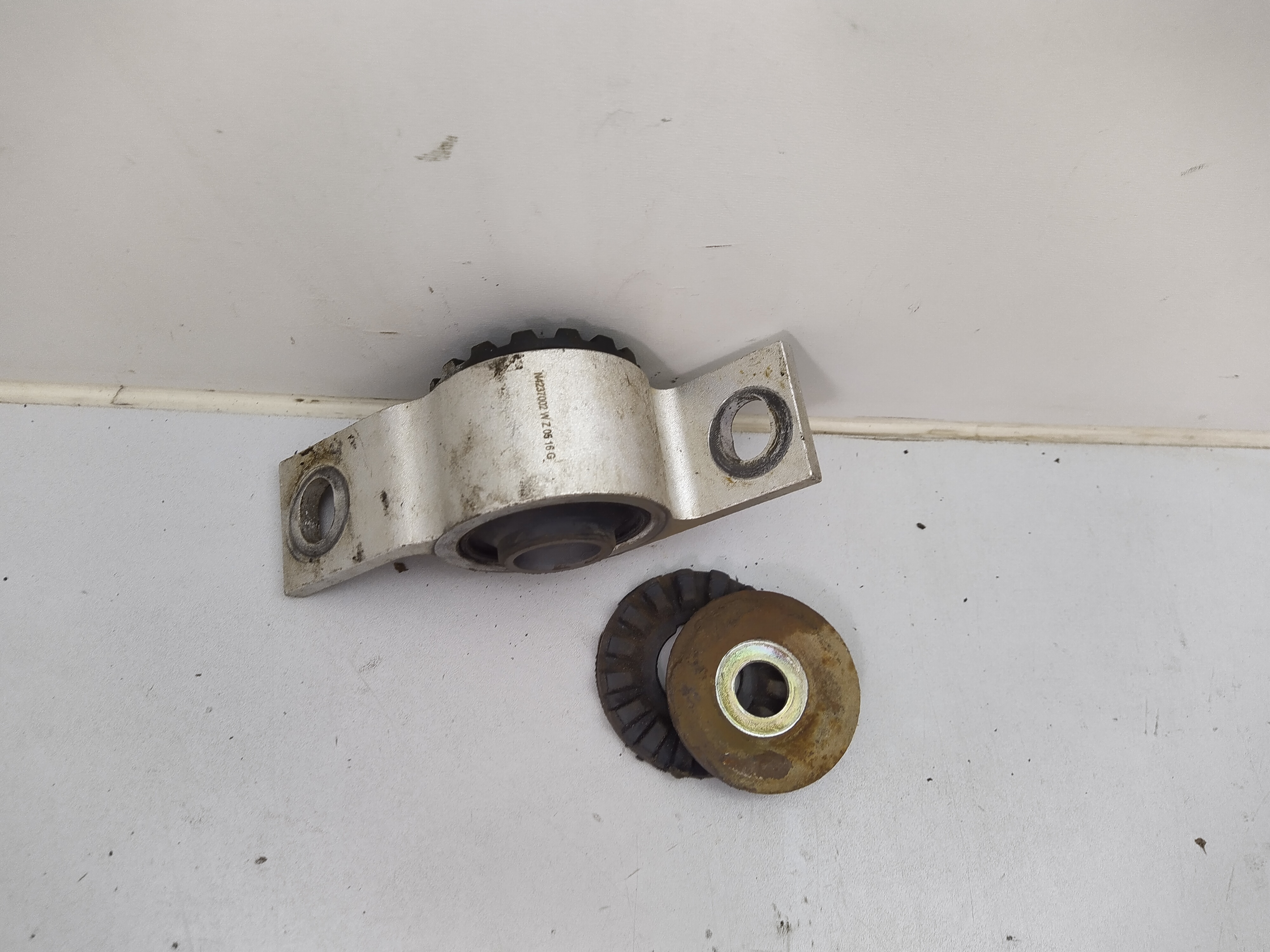Querlenkerlager vorne für Subaru Impreza / Forester / Legacy 