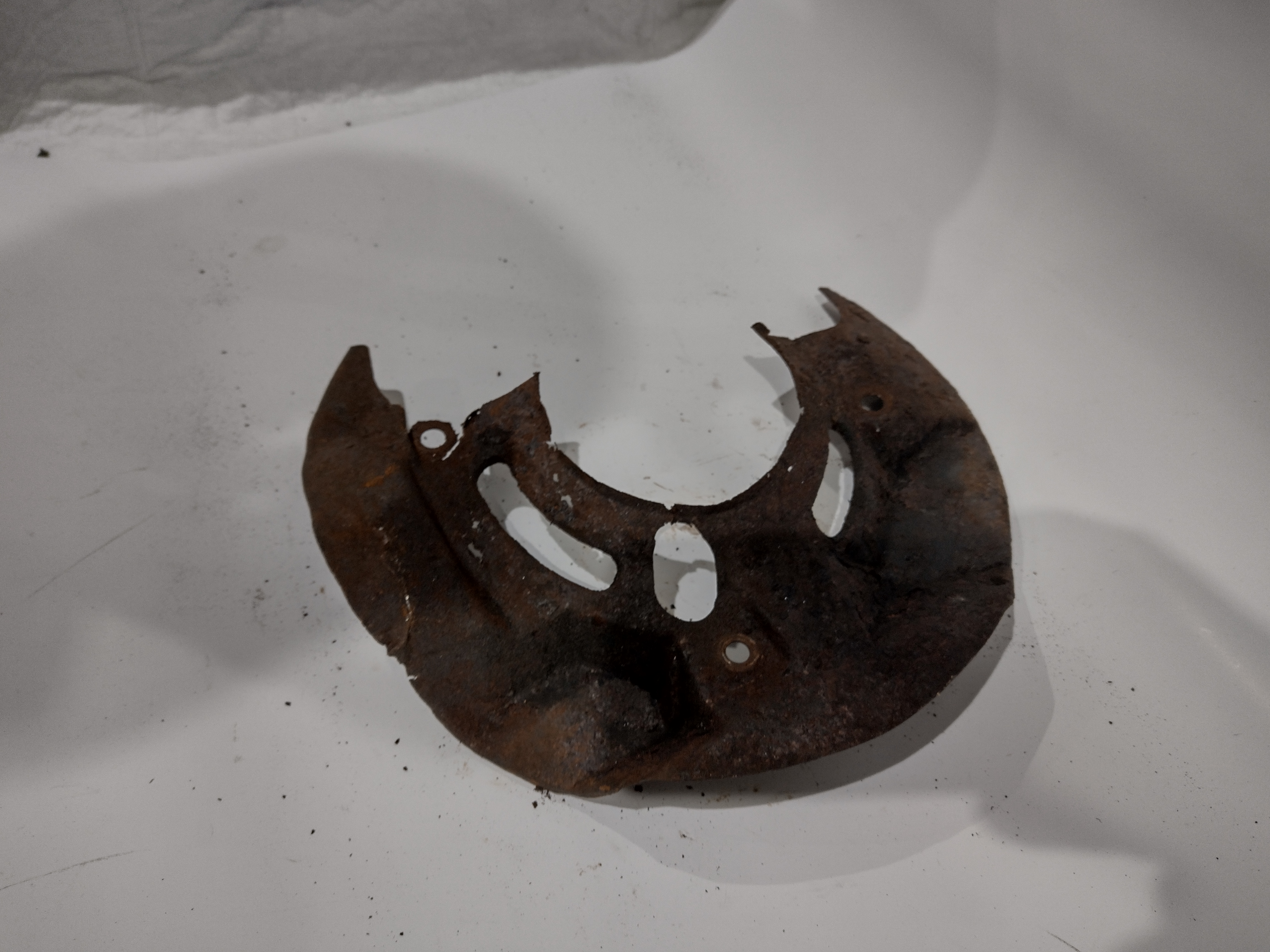 Ankerblech vorne rechts für Subaru Impreza GC GF