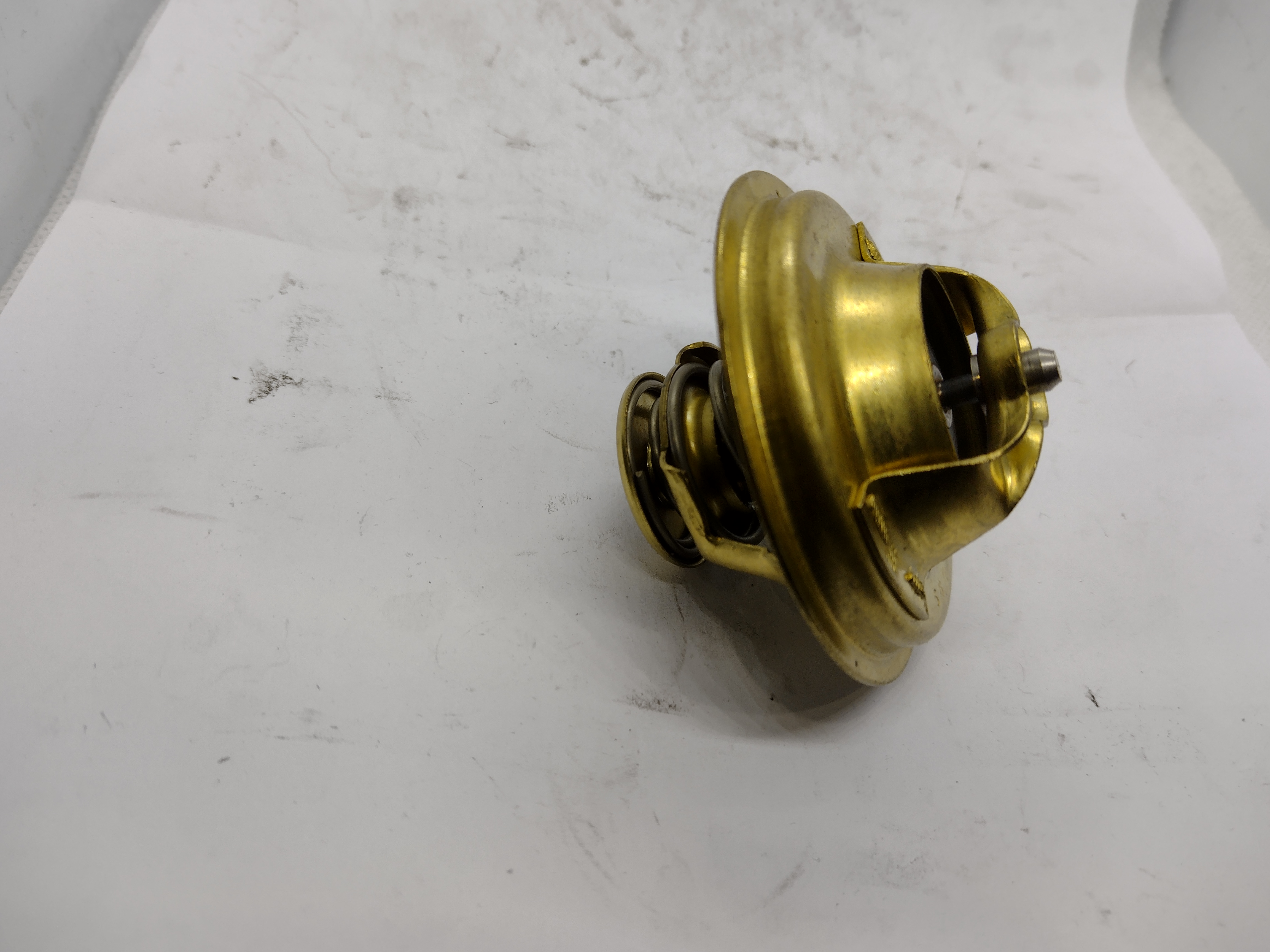 Peugeot / Citroen 81°C Thermostat 133820 NEU NOS NEW