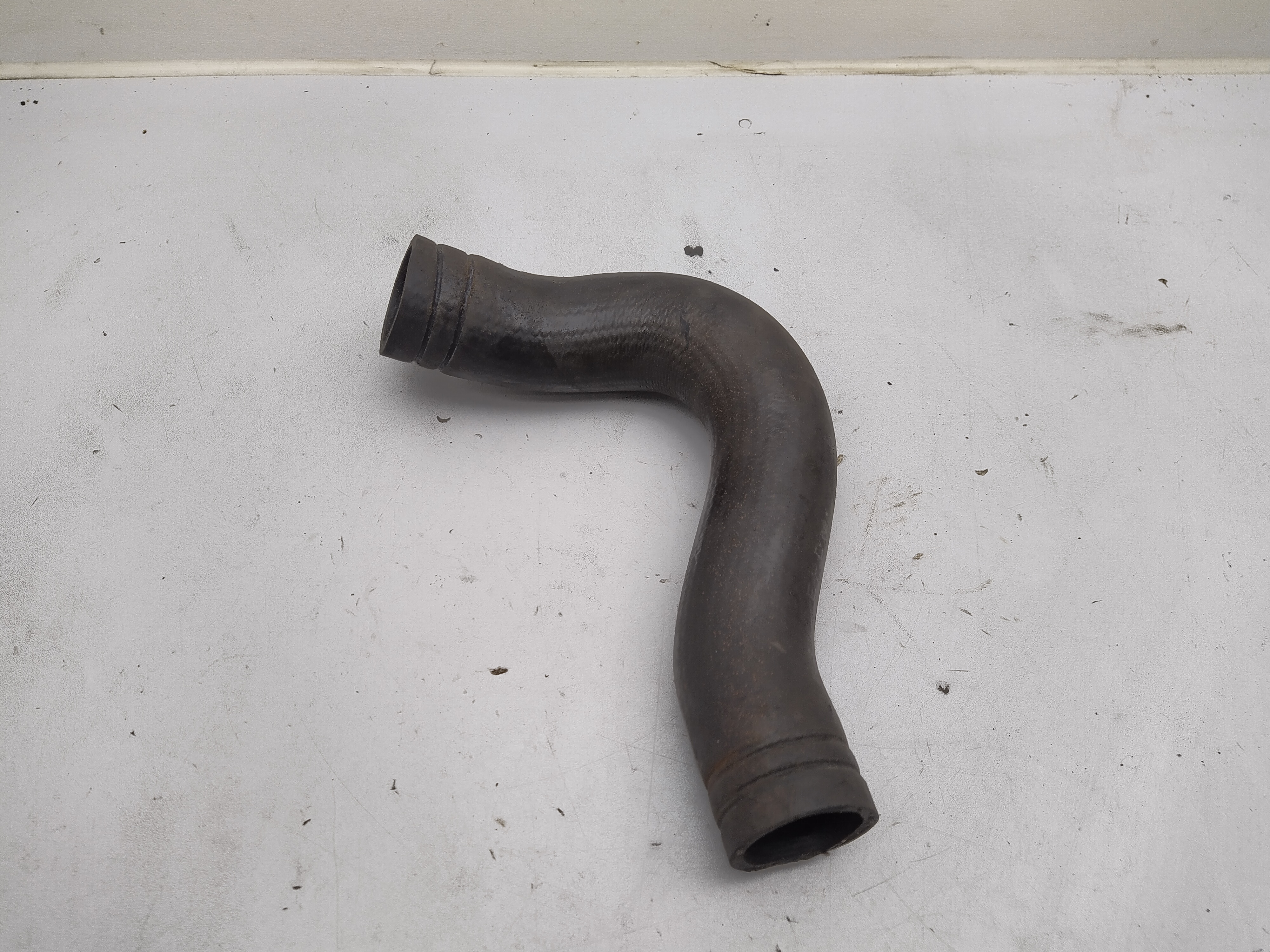 Unterer Wasserschlauch Kühlerwasserschlauch Subaru Legacy 2 BD BG