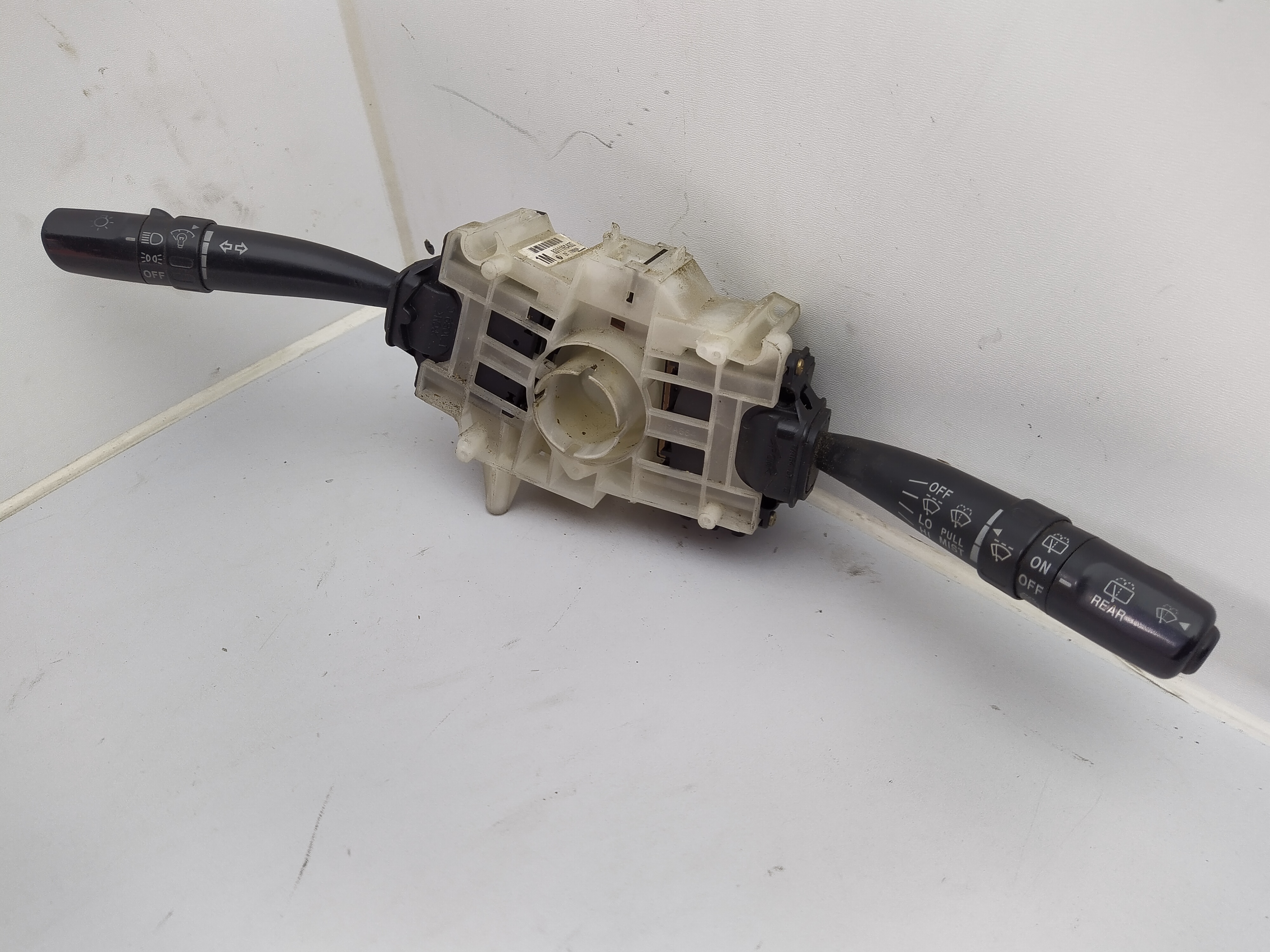 Licht & Scheibenwischer Schalter Hebel 83111FC42 für Subaru Forester