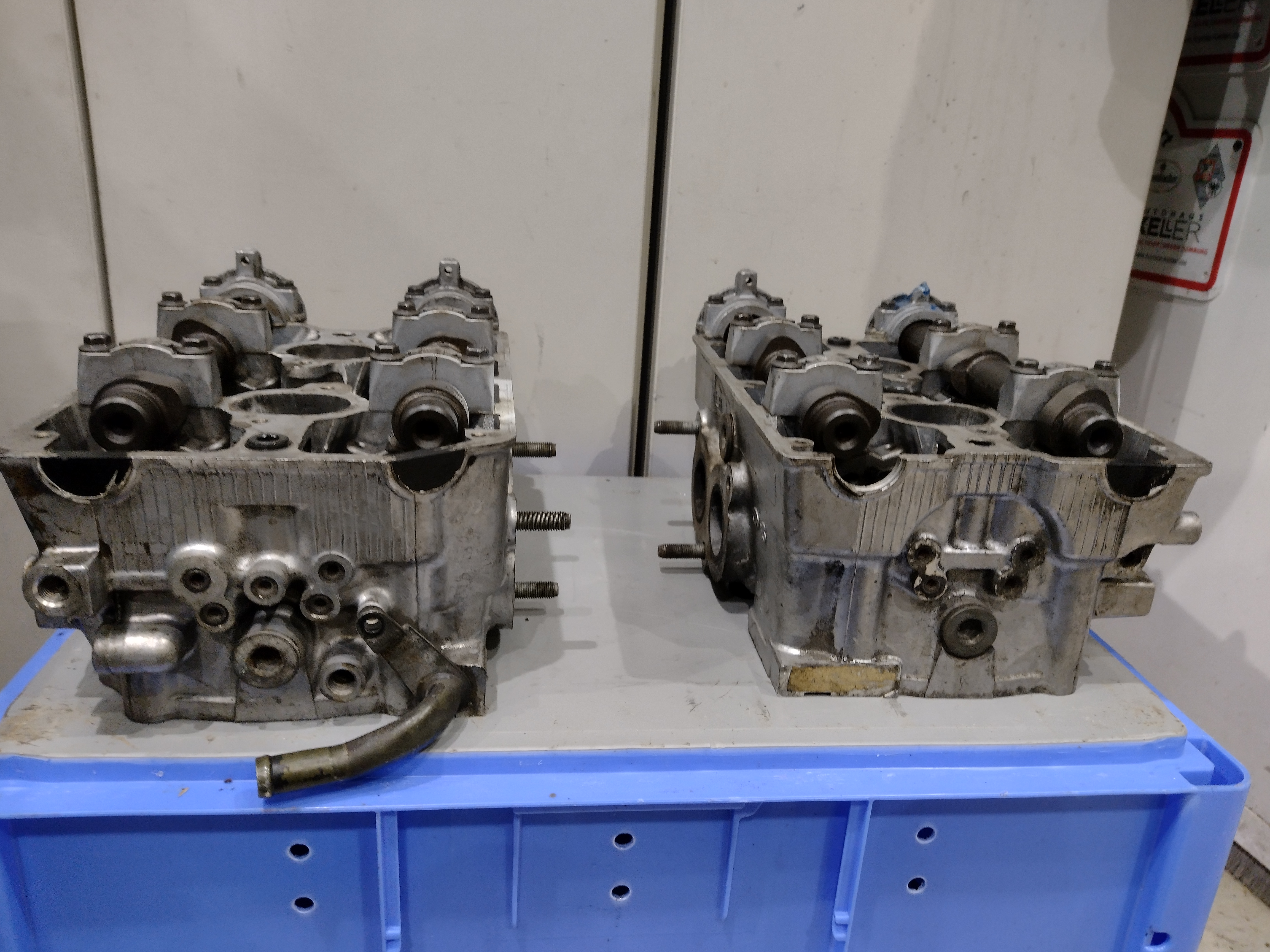 Satz Zylinderköpfe mit Nockenwellen für Subaru Impreza GT WRX V2 EJ20G Turbo