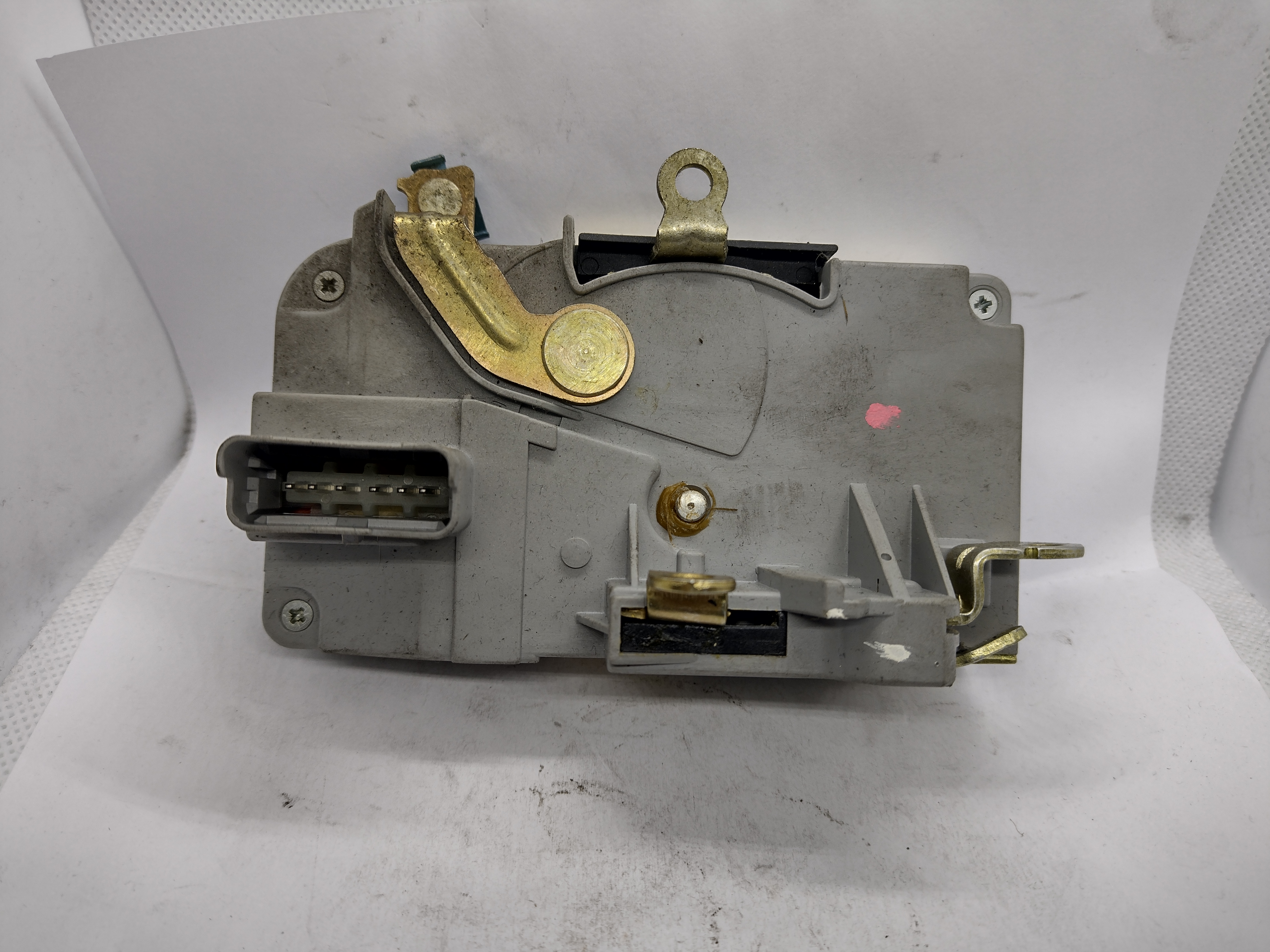 Peugeot  / CITROËN Türschloss vorne links 9135H8 NEU NOS NEW