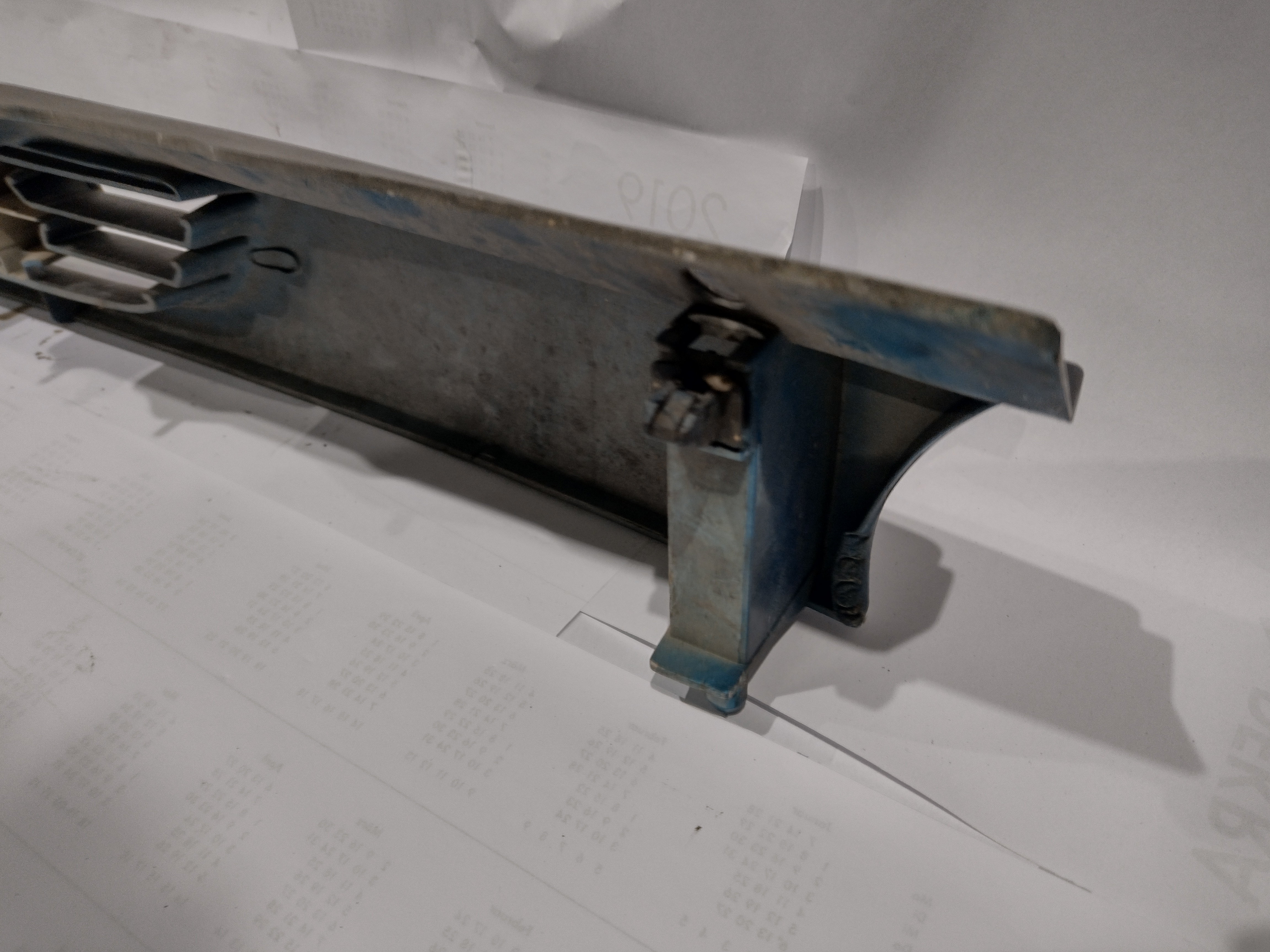 Kühlergrill blau mit Emblem für Subaru Impreza GC GF 93-97