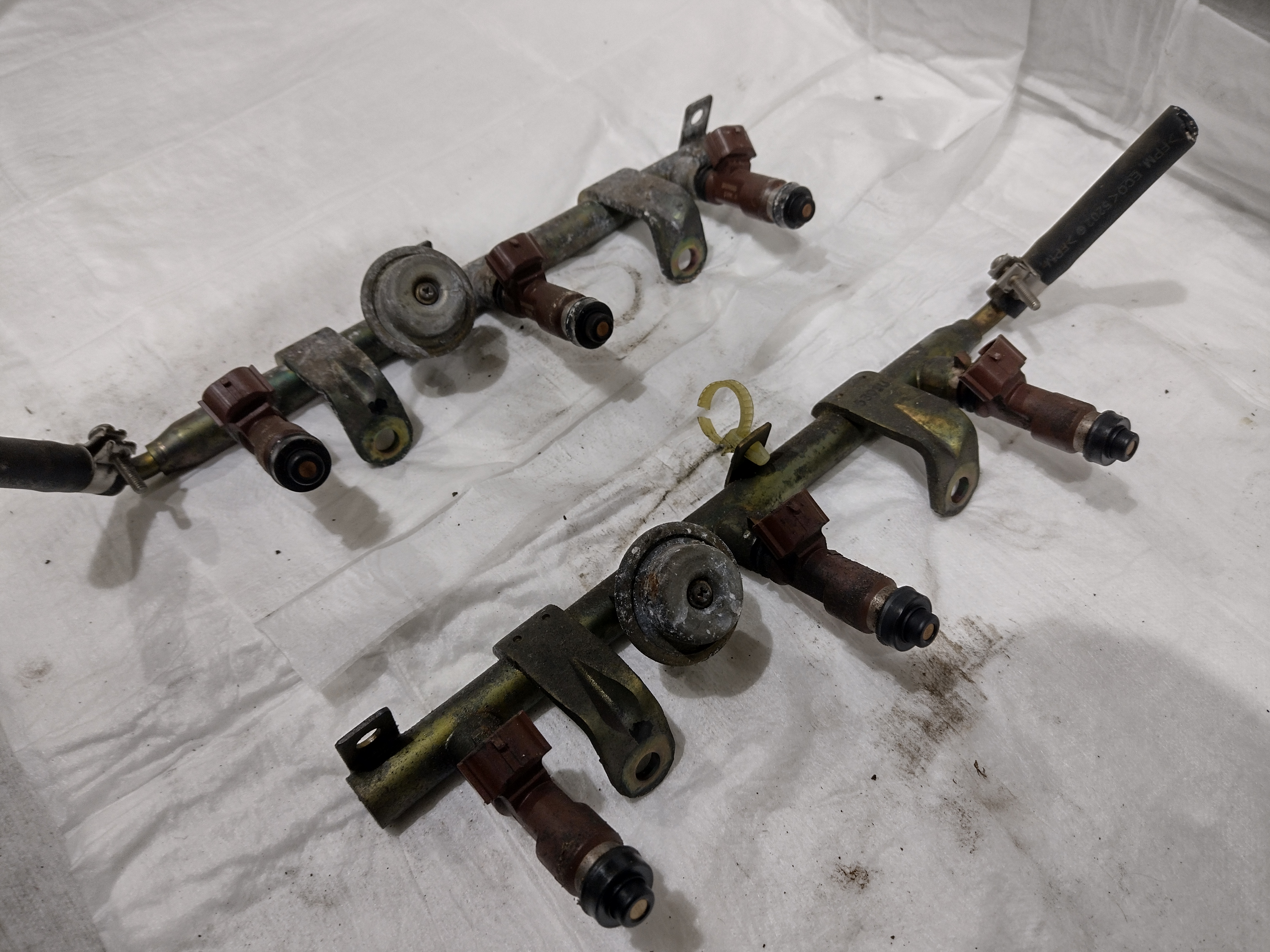 Einspritzgalerie Einspritzdüsen für Subaru Legacy Spec B 3.0l 4 BL BP und Outback H6 BL BP EZ30D