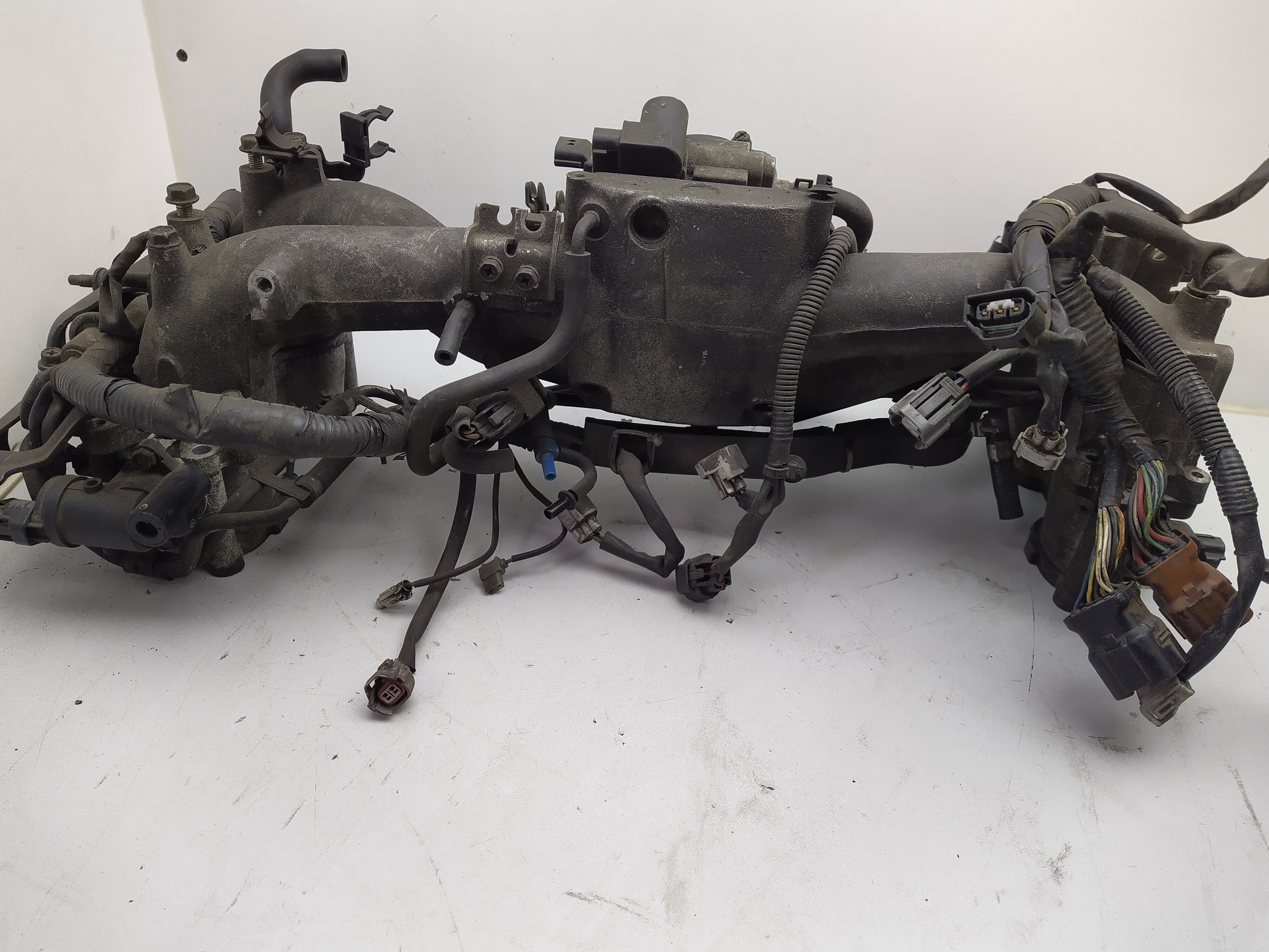 Subaru Impreza WRX Turbo EJ205 Ansaugbrücke mit Anbauteilen Drosselklappe TGV GD GG