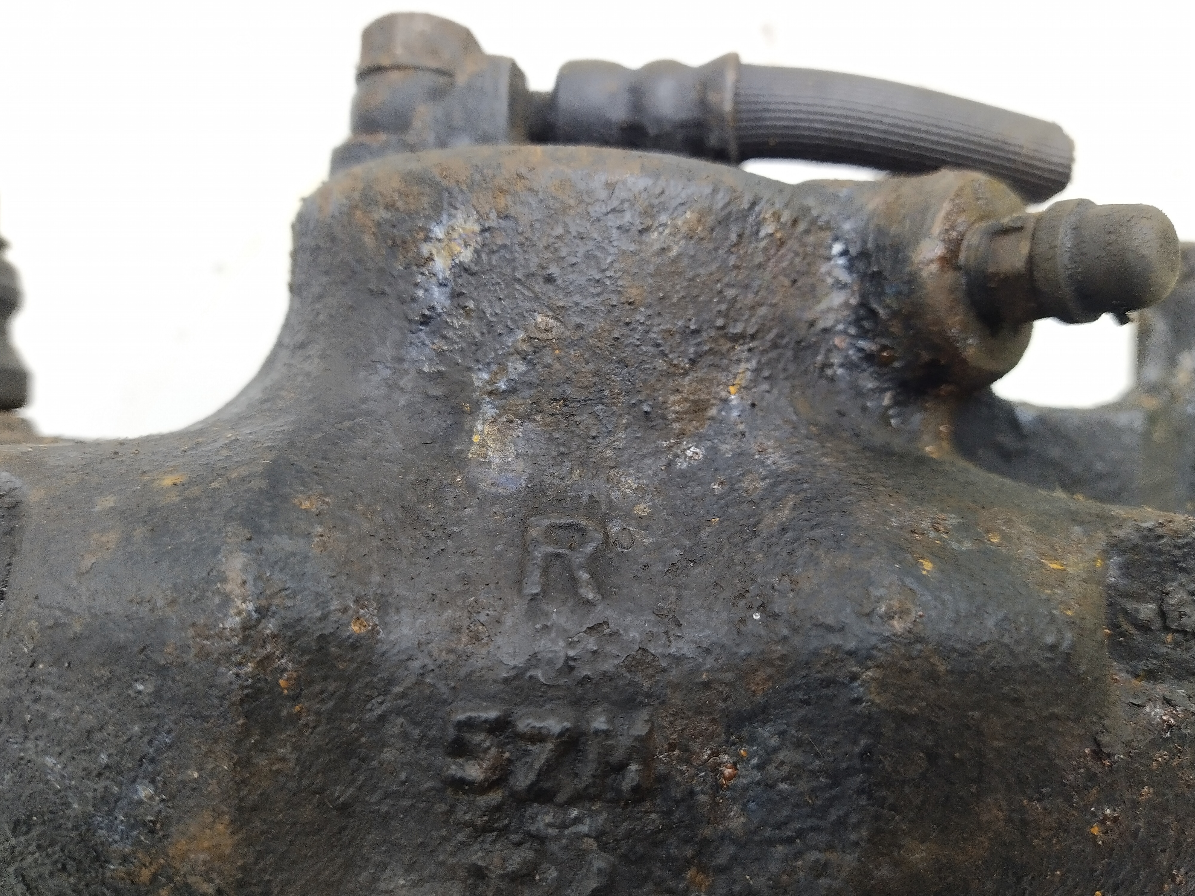Bremssattel mit Halter vorne rechts SUBARU IMPREZA GC GF Legacy BD BG Forester SF