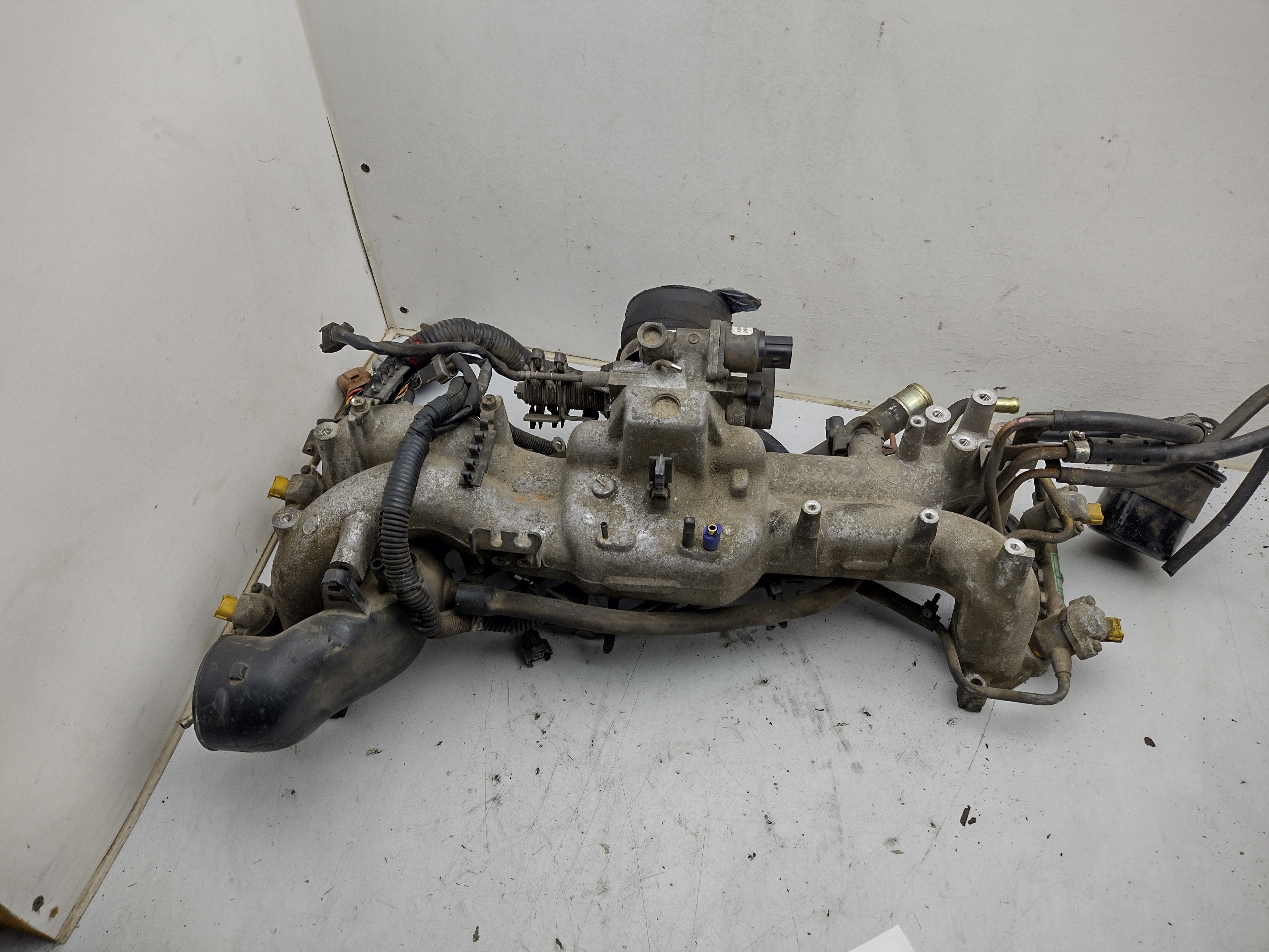 Ansaugbrücke mit Drosselklappe, Leerlaufregler LLR für Subaru Impreza GT GC8 GF8 98-00 WRX STI Turbo