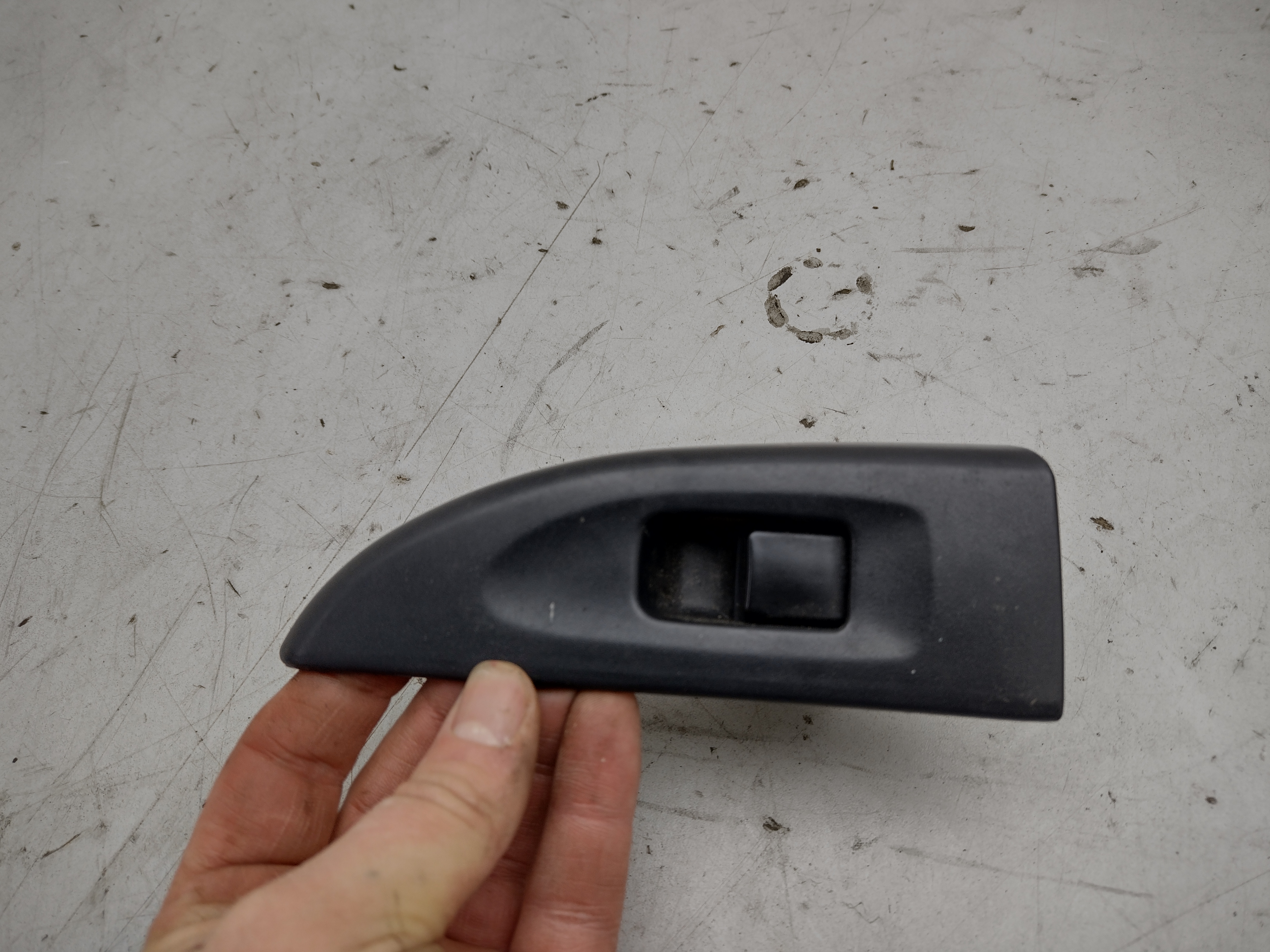 Schalter Fensterheber  mit Rahmen hinten links für Subaru Impreza GC GF 97-00