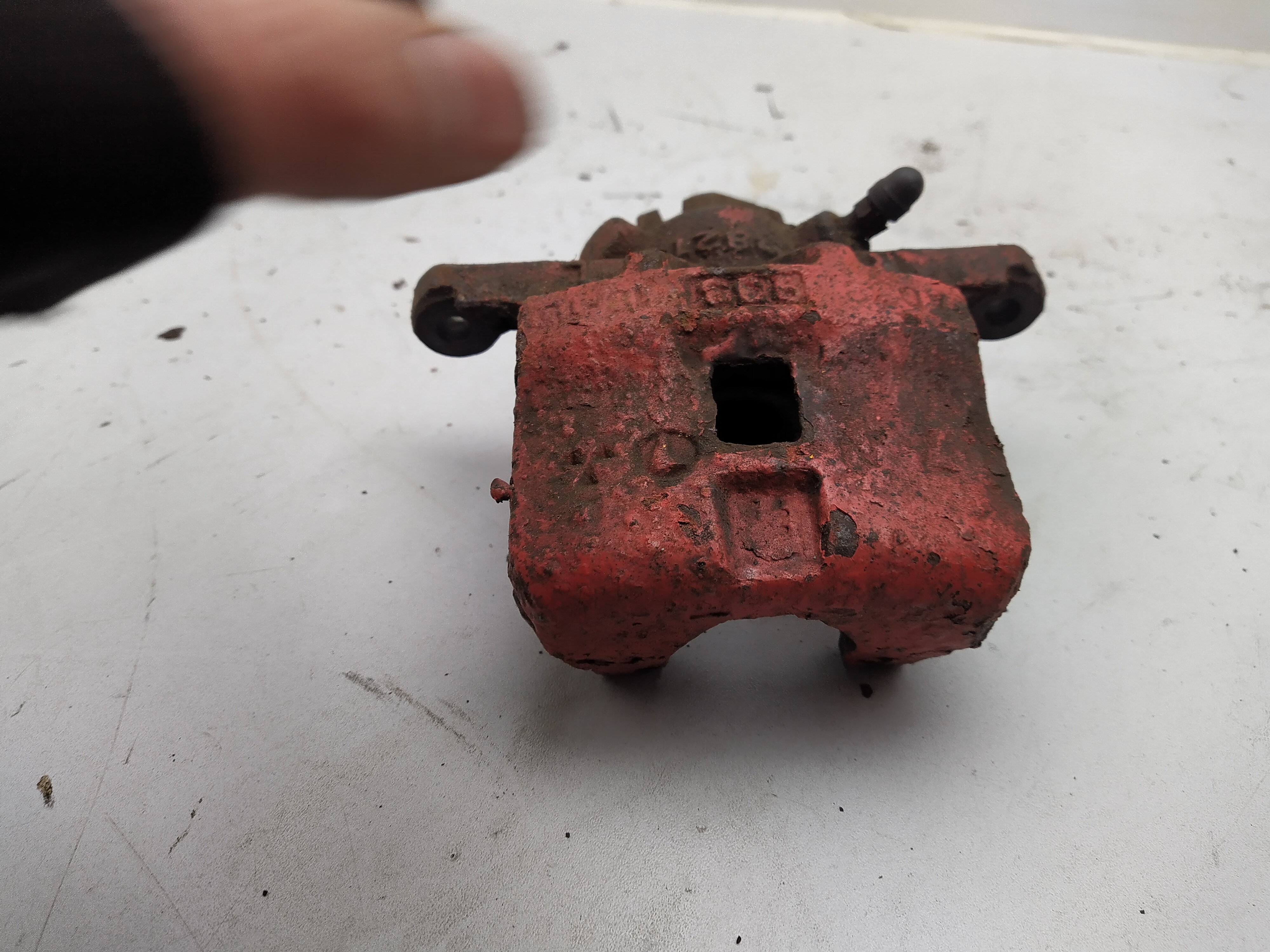 Bremssattel hinten rechts  Subaru D38 933 3821
