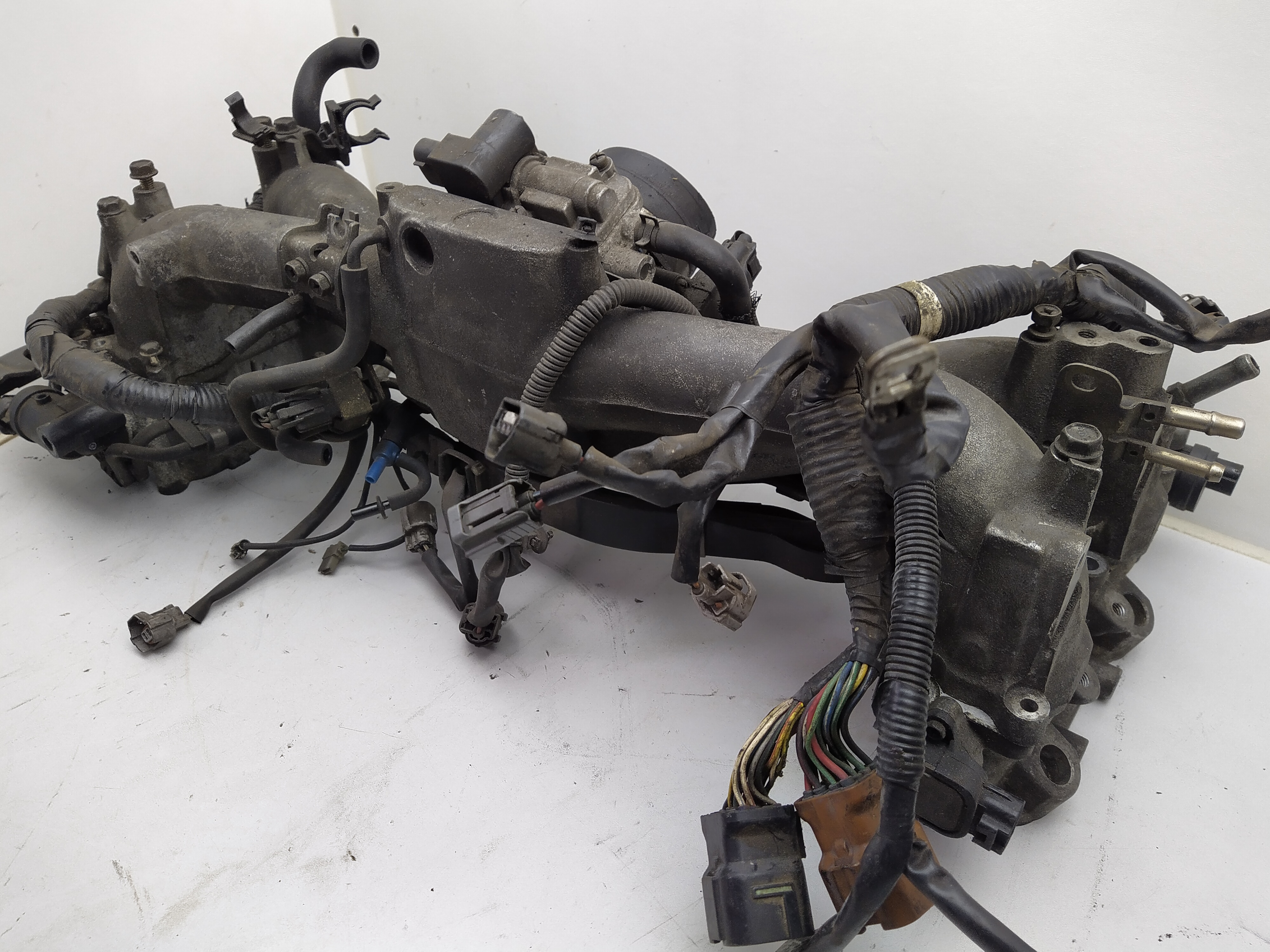 Subaru Impreza WRX Turbo EJ205 Ansaugbrücke mit Anbauteilen Drosselklappe TGV GD GG